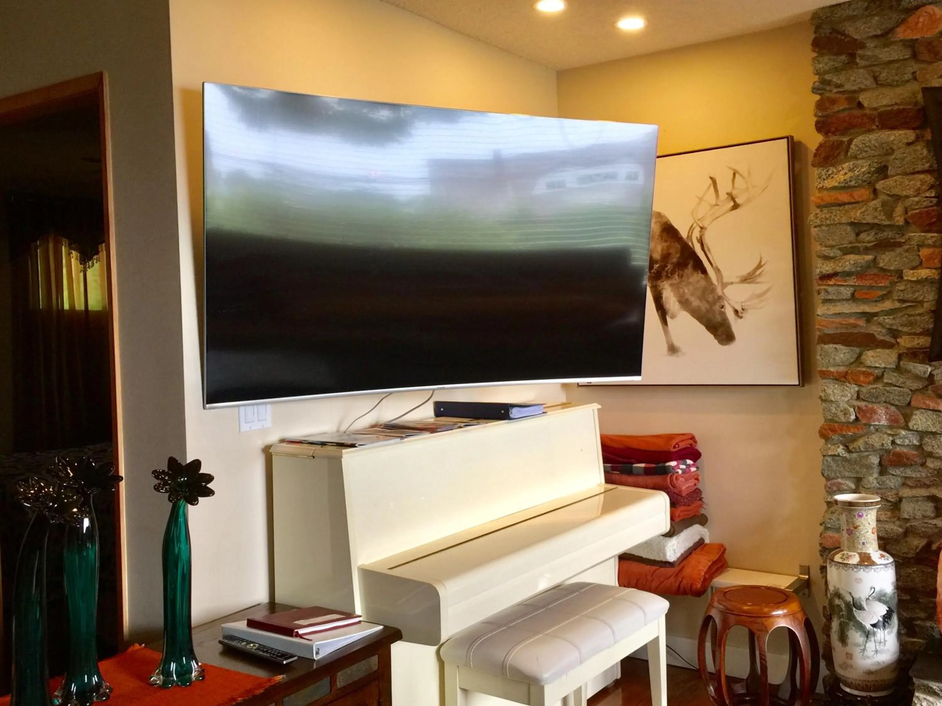 TV and multimedia in Garden Bridge House