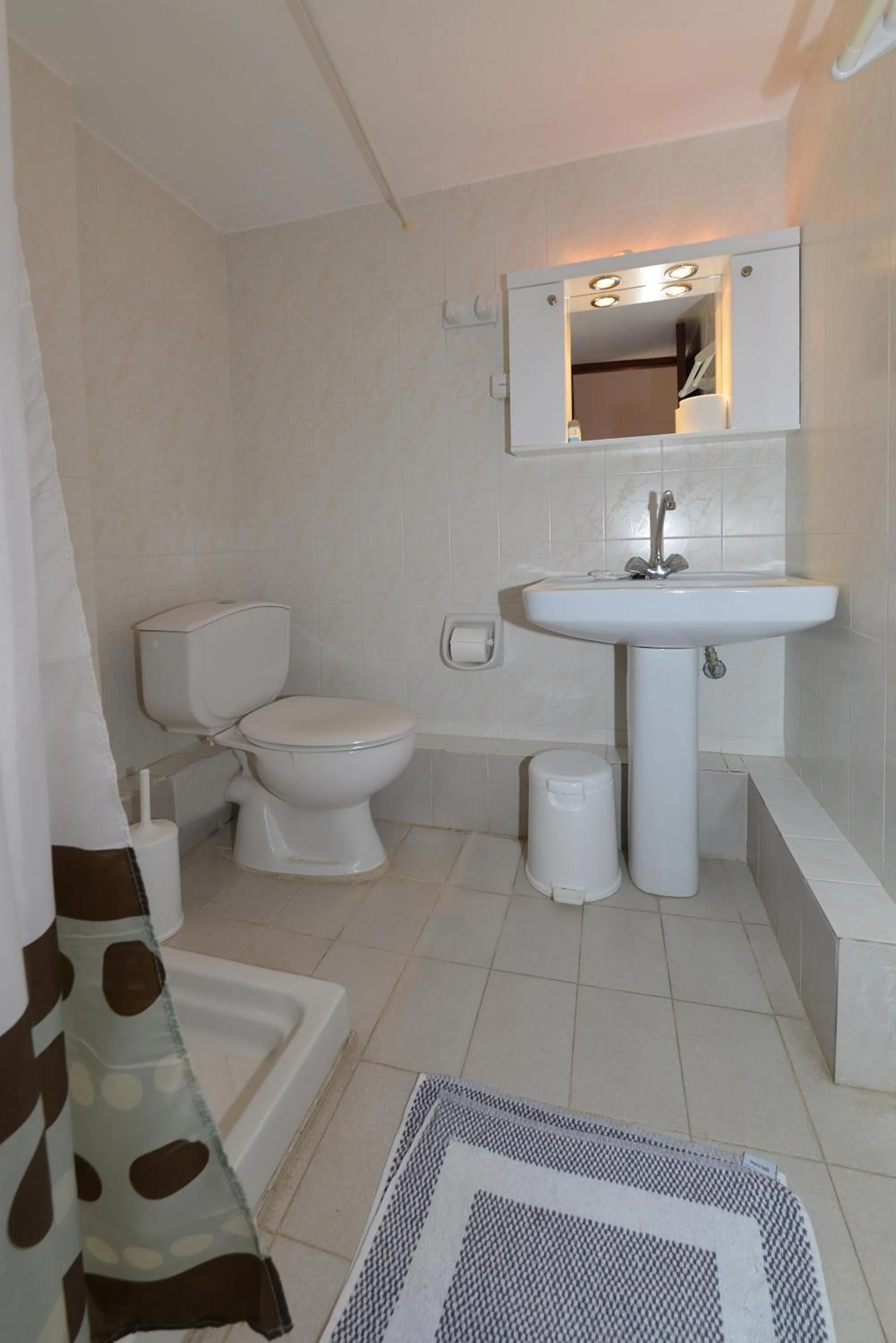 Bathroom in Ikaros Star Hotel