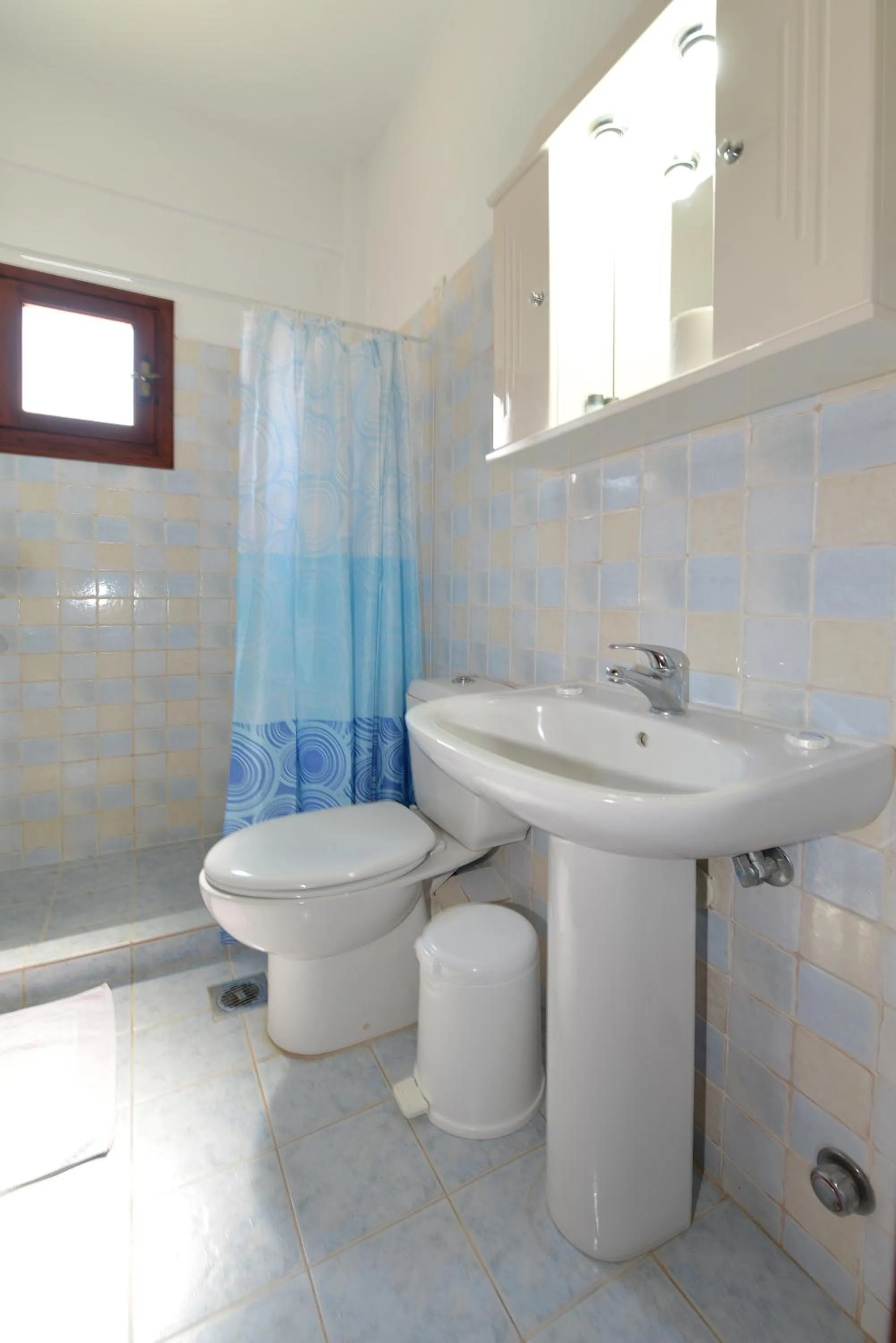 Bathroom in Ikaros Star Hotel