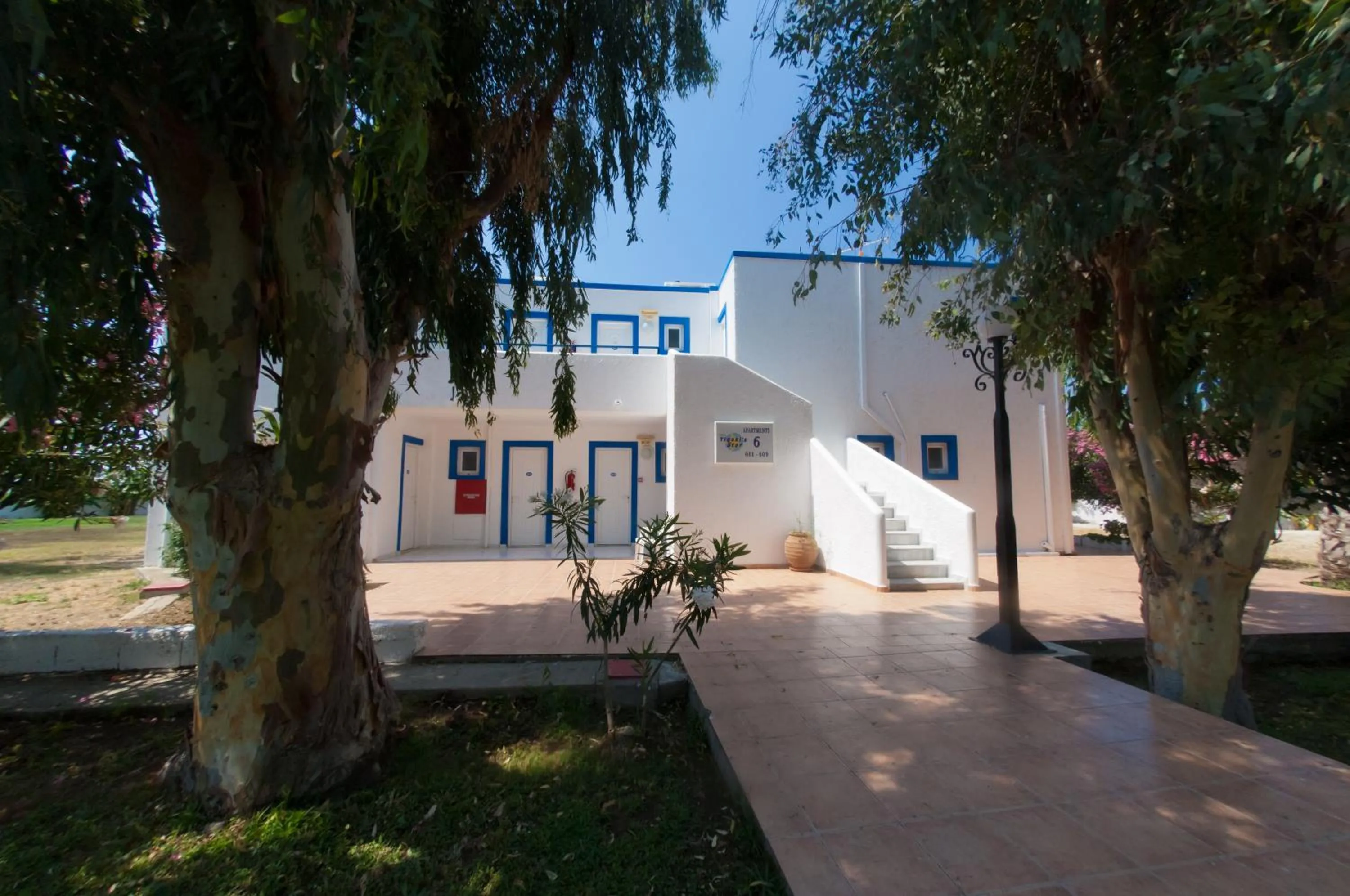 Property building in Hotel Tigaki's Star