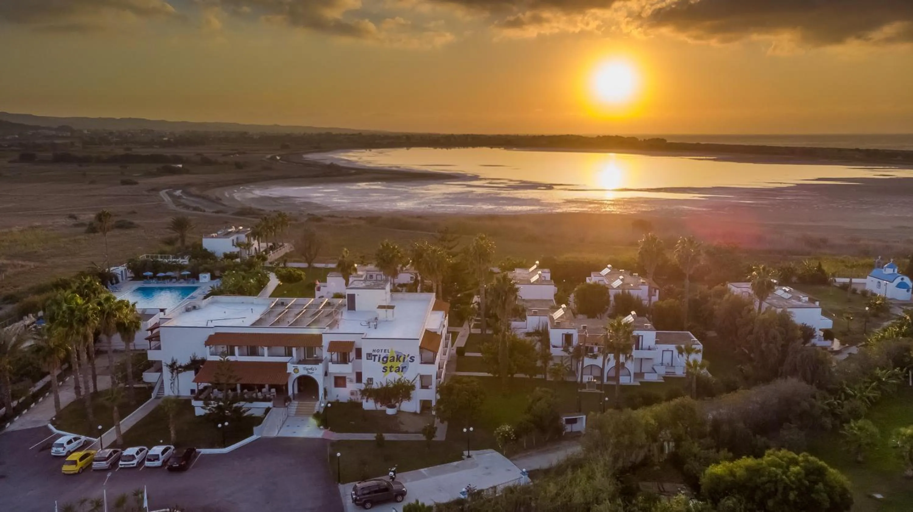 Property building in Hotel Tigaki's Star