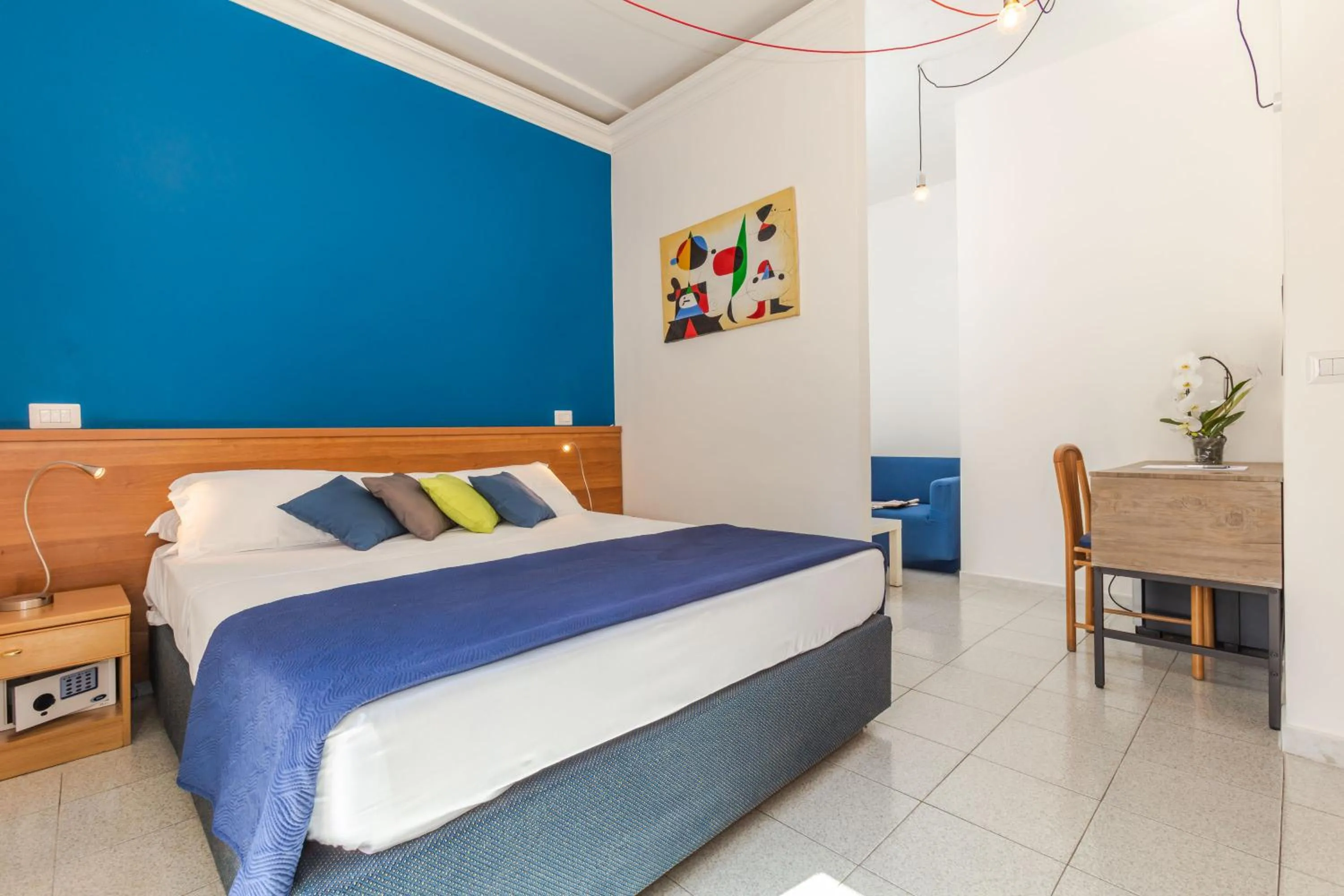 Photo of the whole room, Bed in Hotel Viterbo Inn