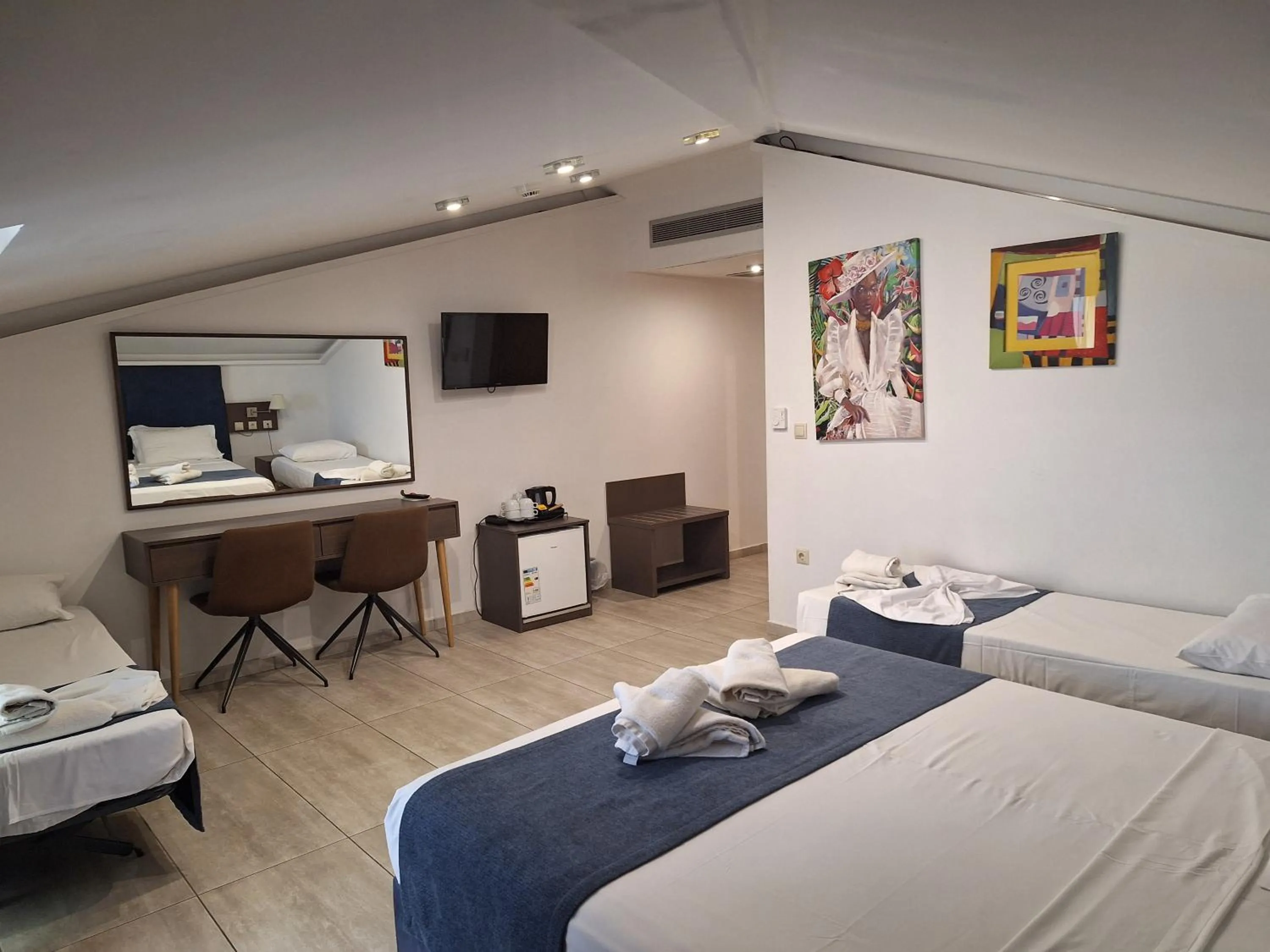 Bed in Perinthos Hotel