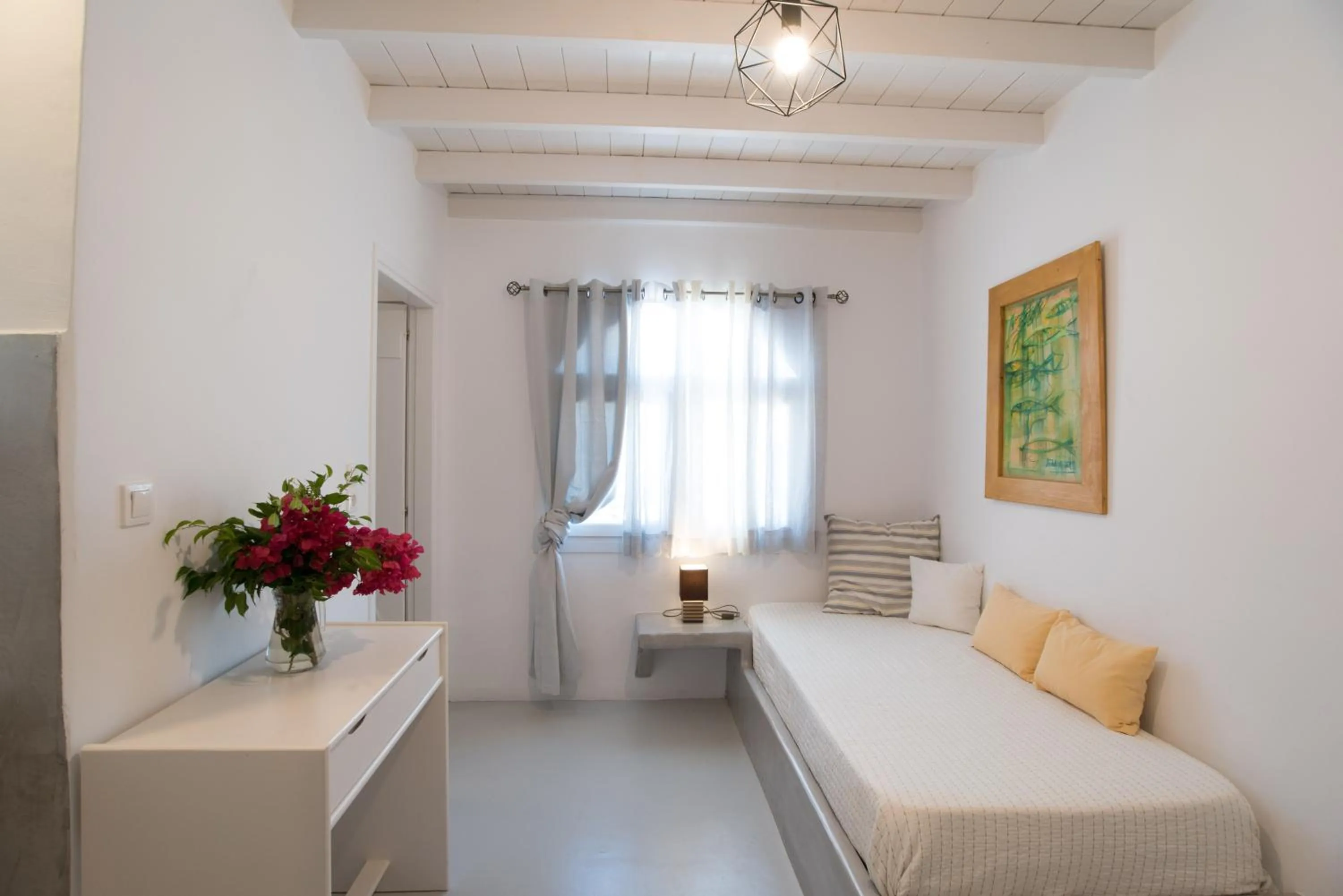 Bed in KrotiriBay adults