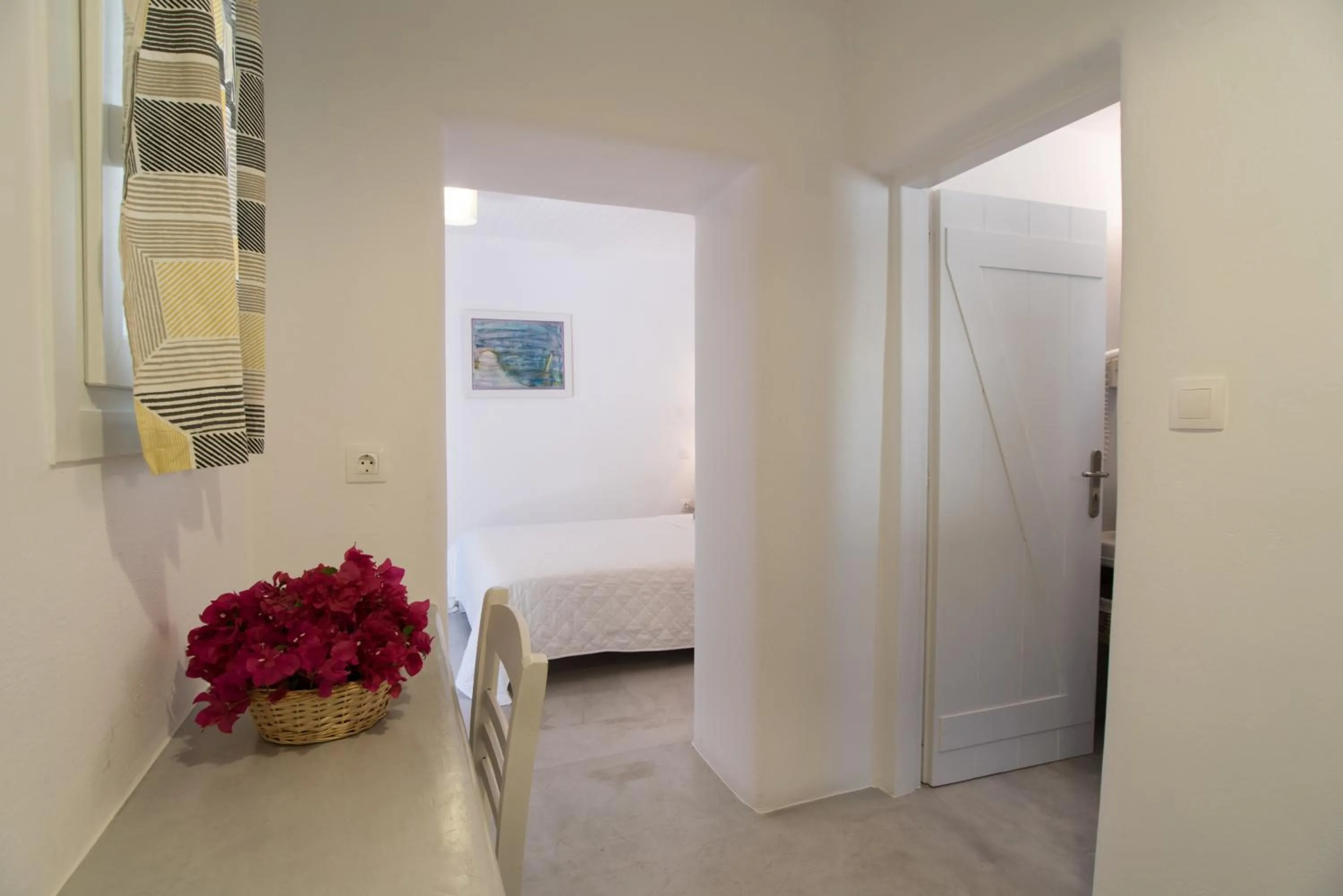 Bed in KrotiriBay adults