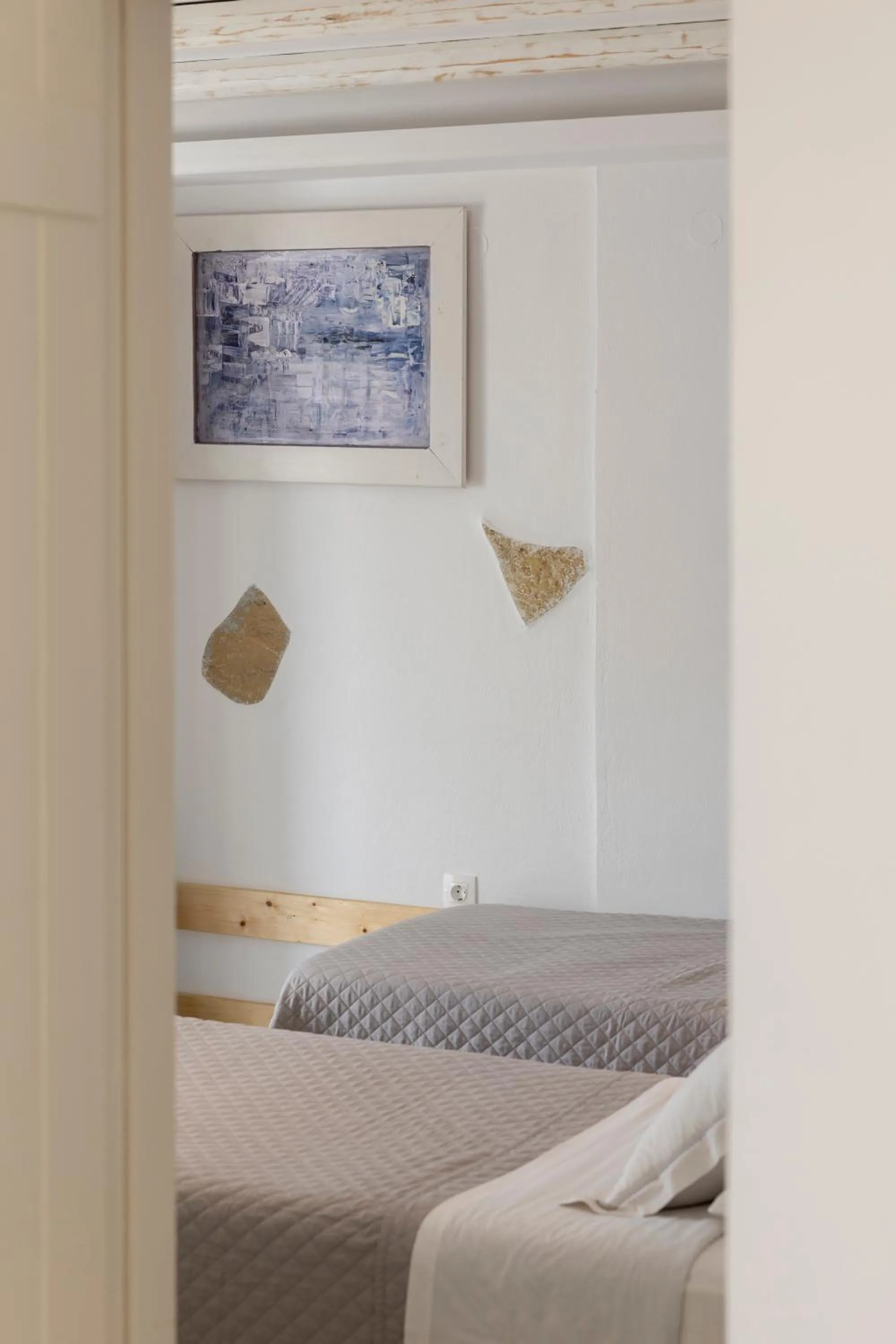 Bed in KrotiriBay adults