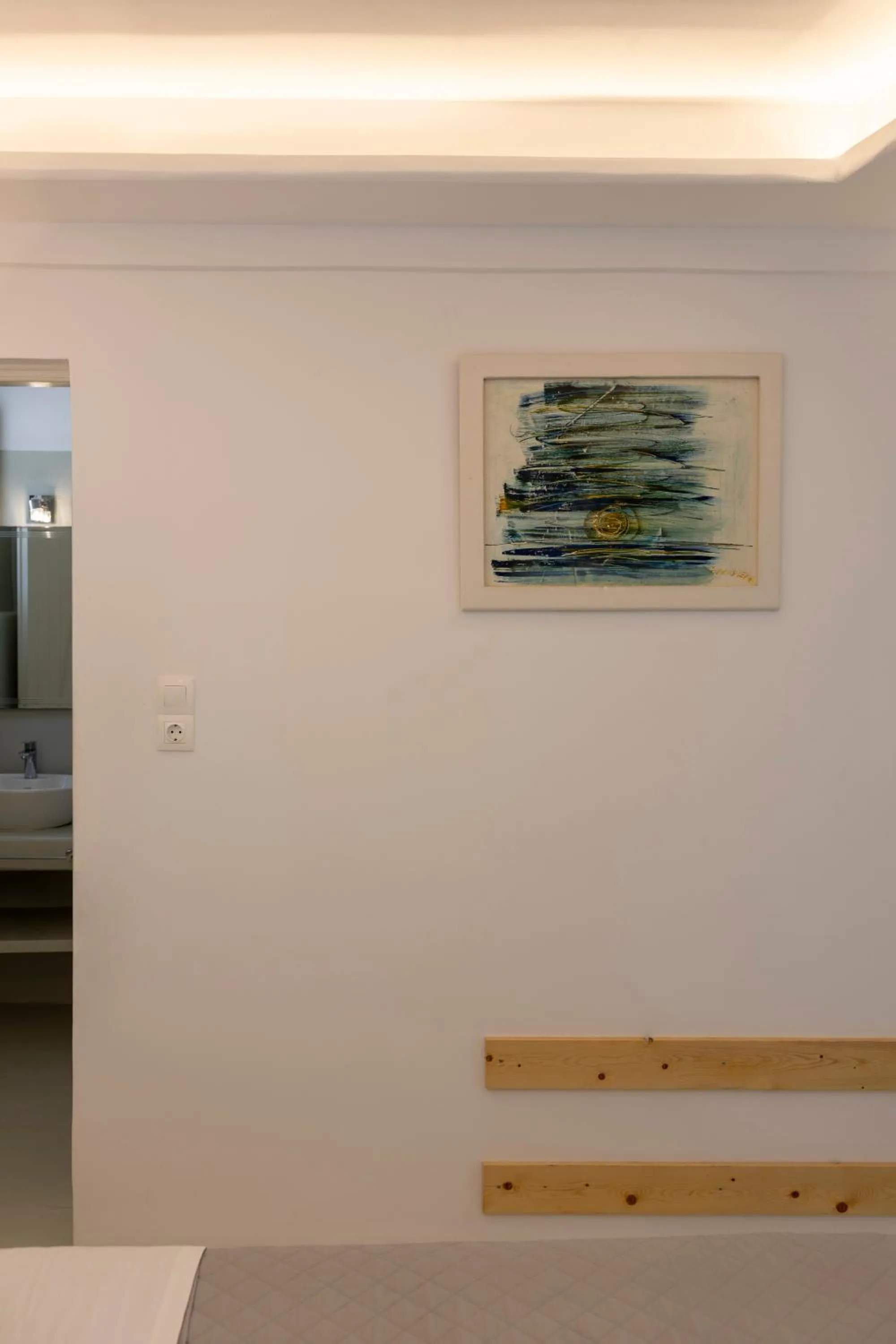 Bed in KrotiriBay adults