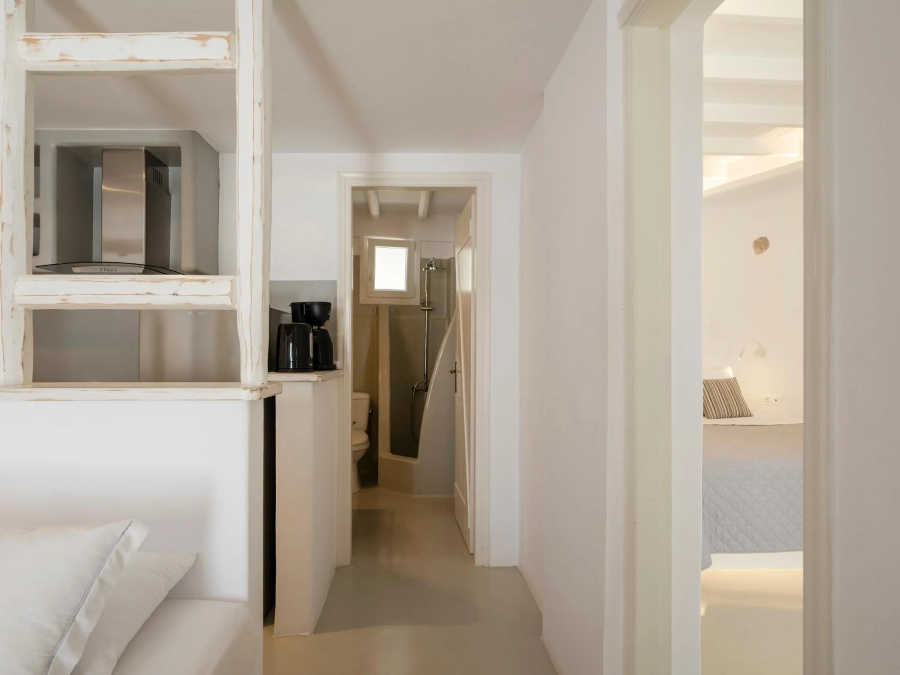 Bed in KrotiriBay adults