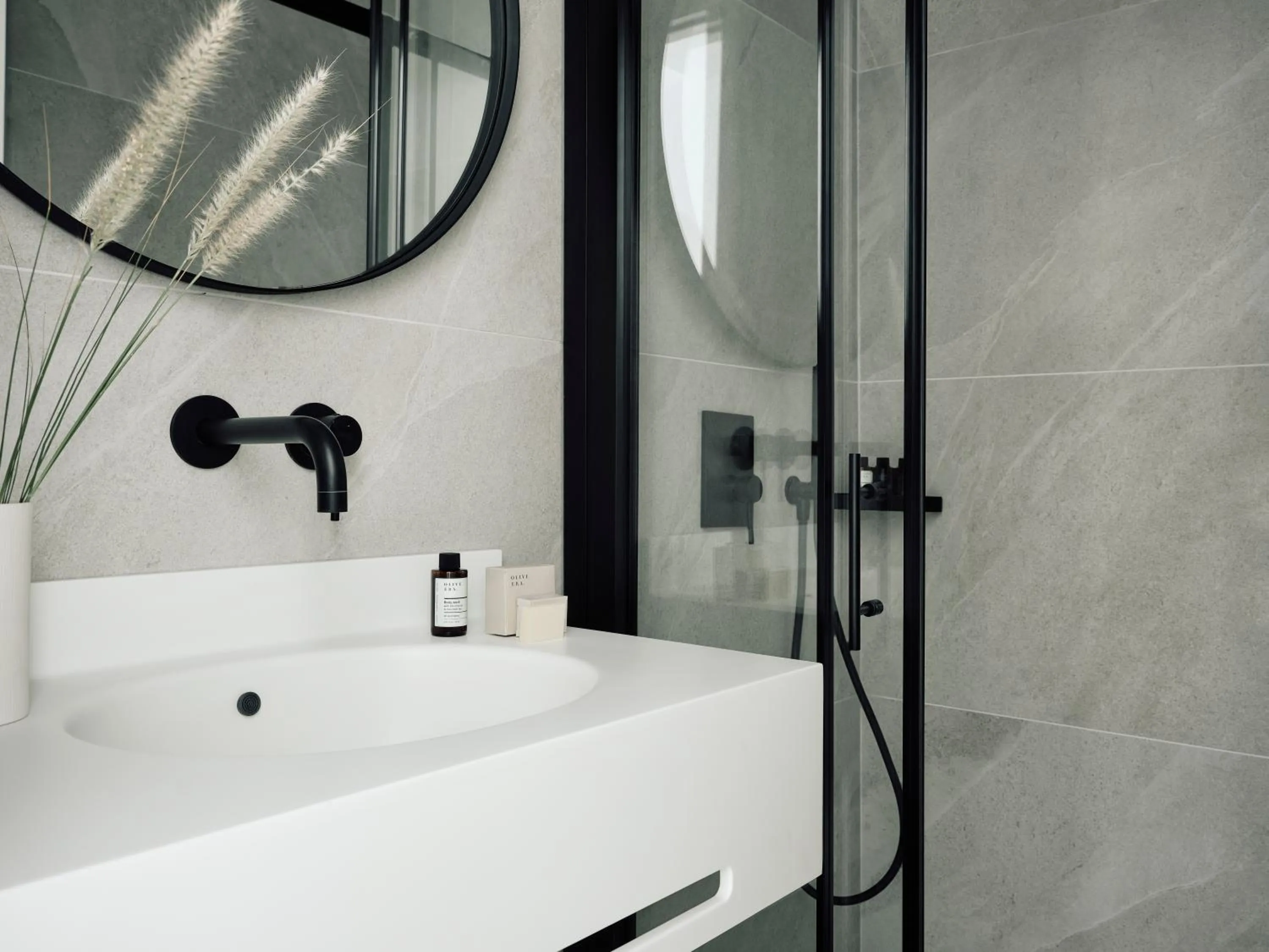 Shower in Acteon Hotel