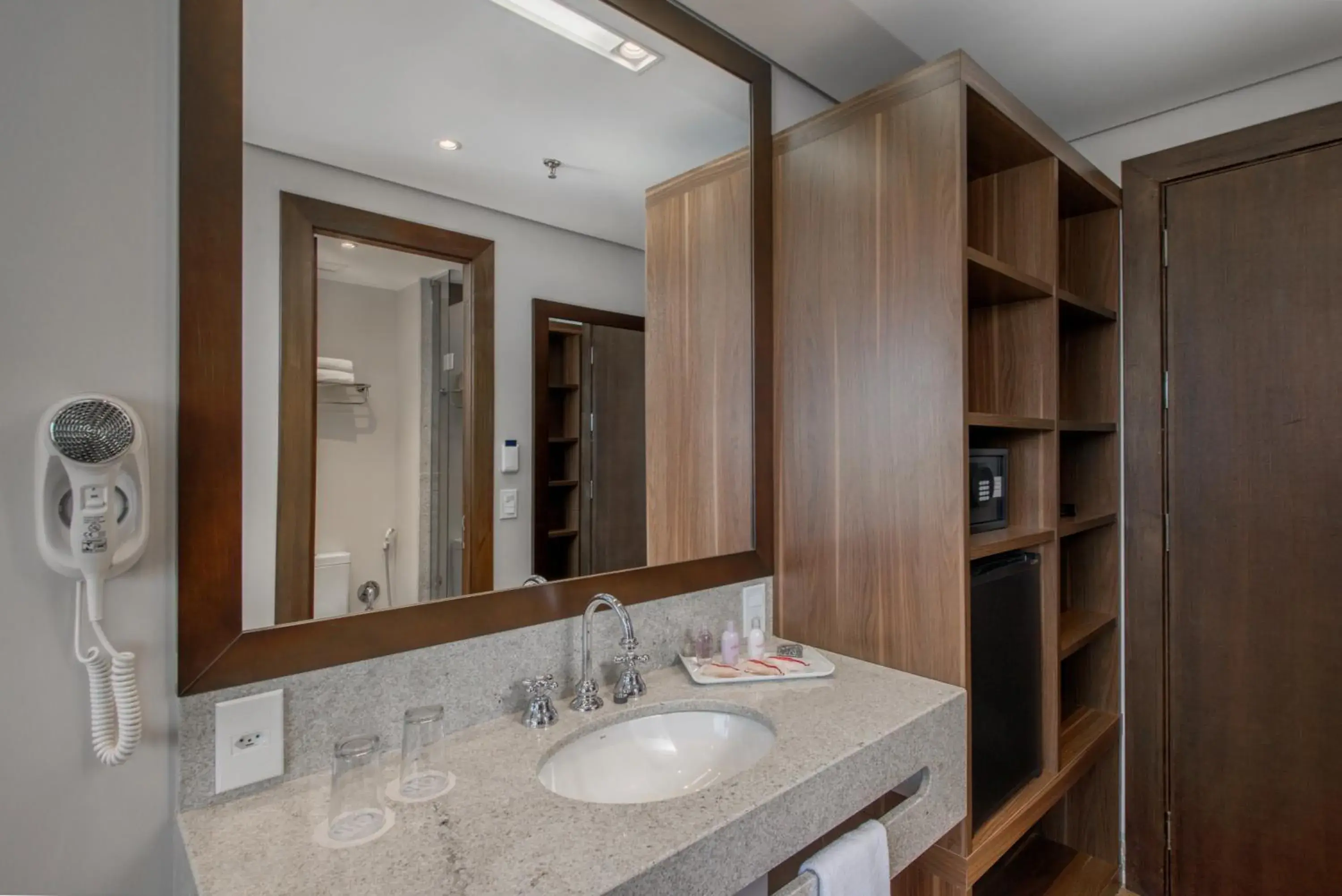 Premier Triple Room (3 people) - single occupancy in Prodigy Gramado by Wish Premier Triple Room (3 people) - single occupancy in Prodigy Gramado by Wish