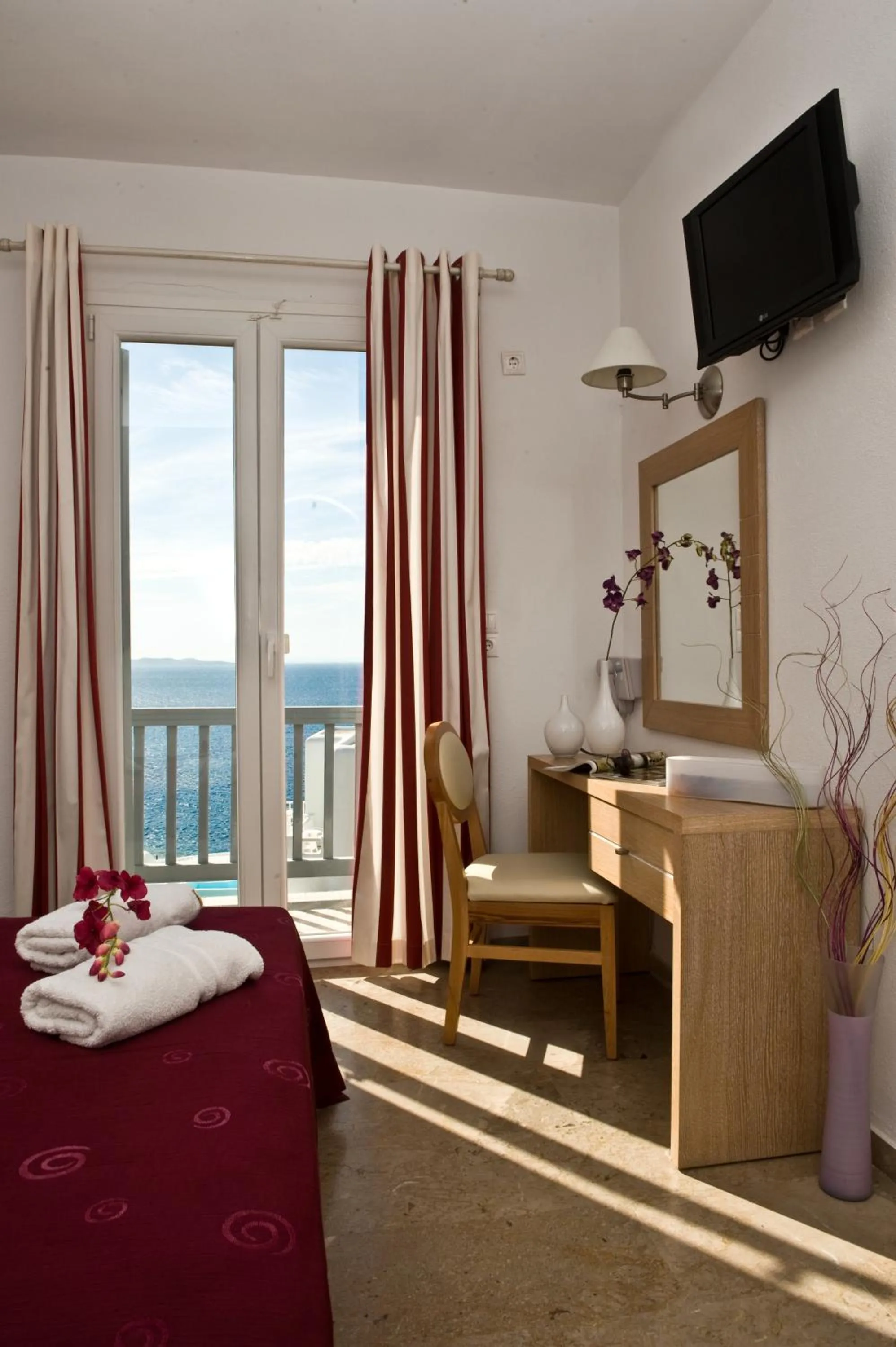 Sea view, Bed in Hotel Gorgona
