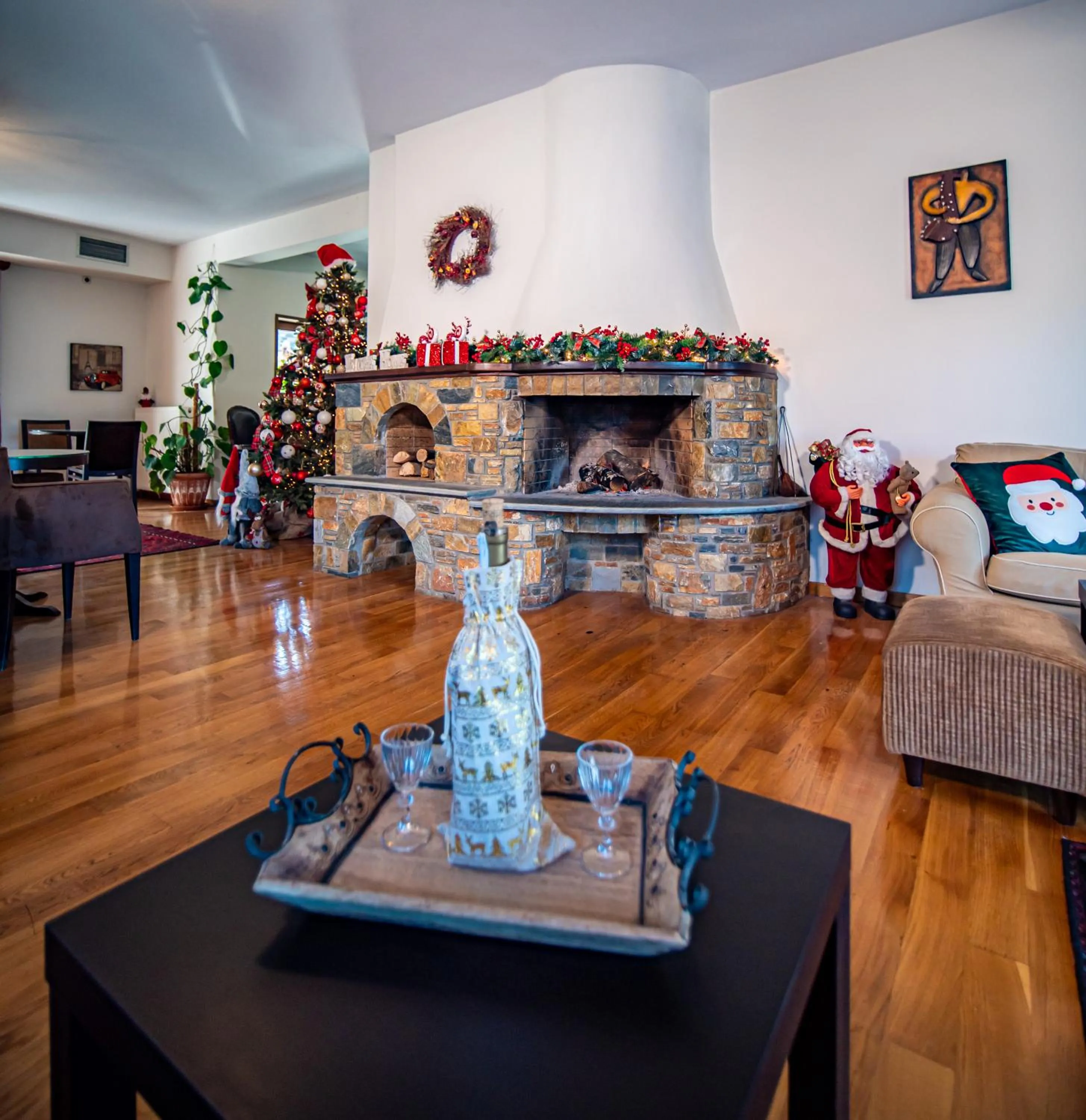 Erofili Hotel & Suites