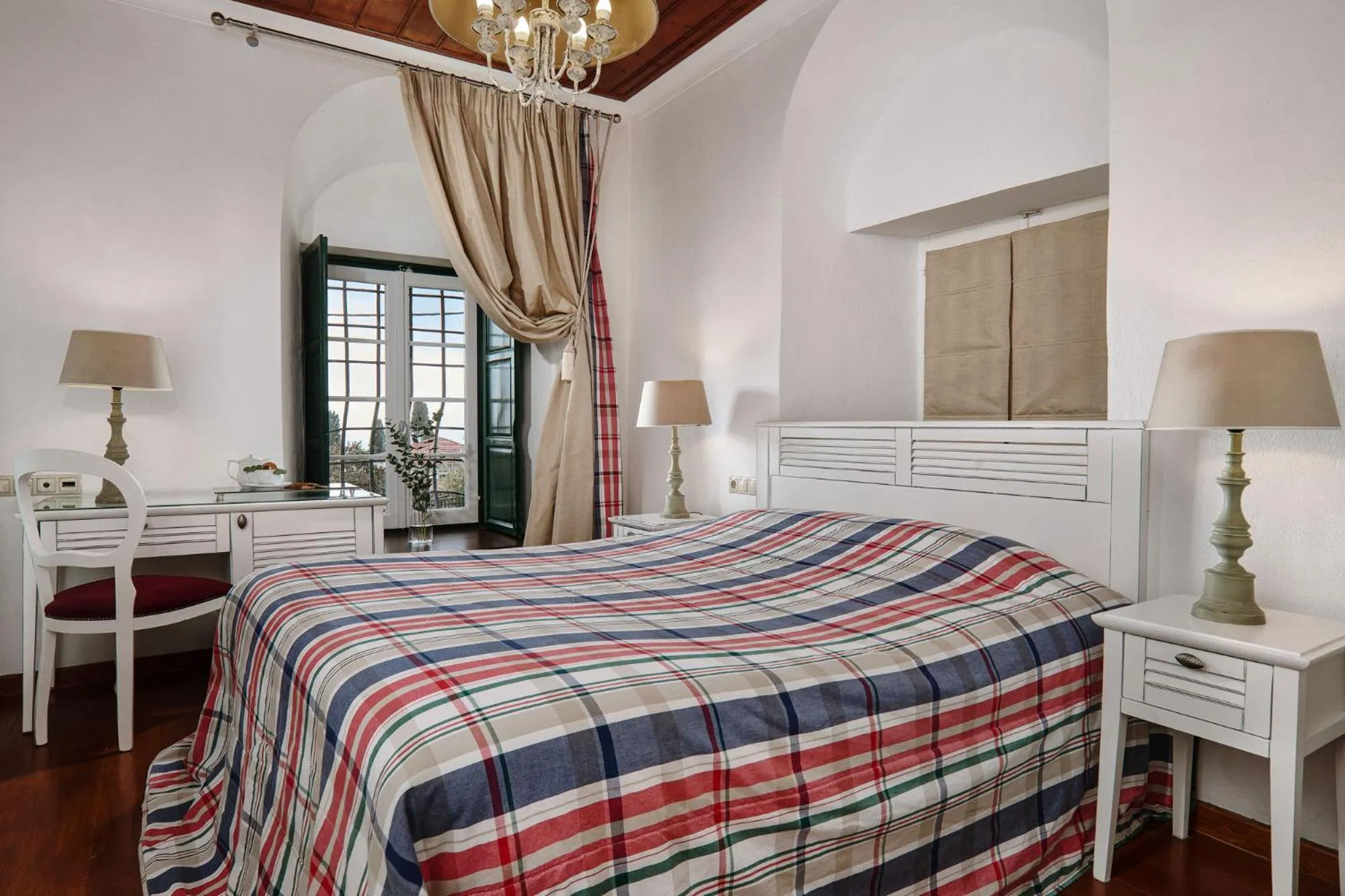 Bathroom, Bed in Despotiko