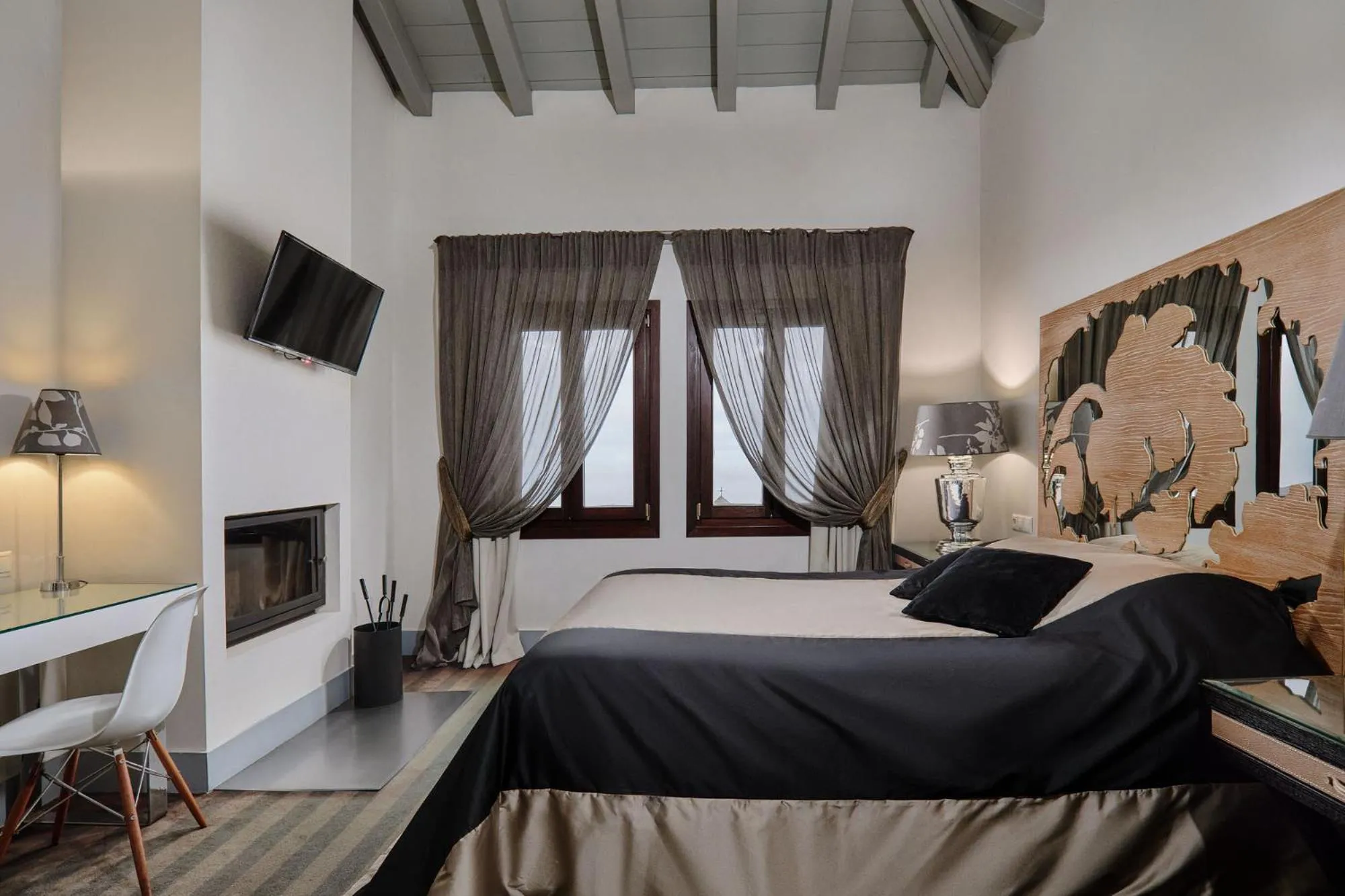 View (from property/room), Bed in Despotiko