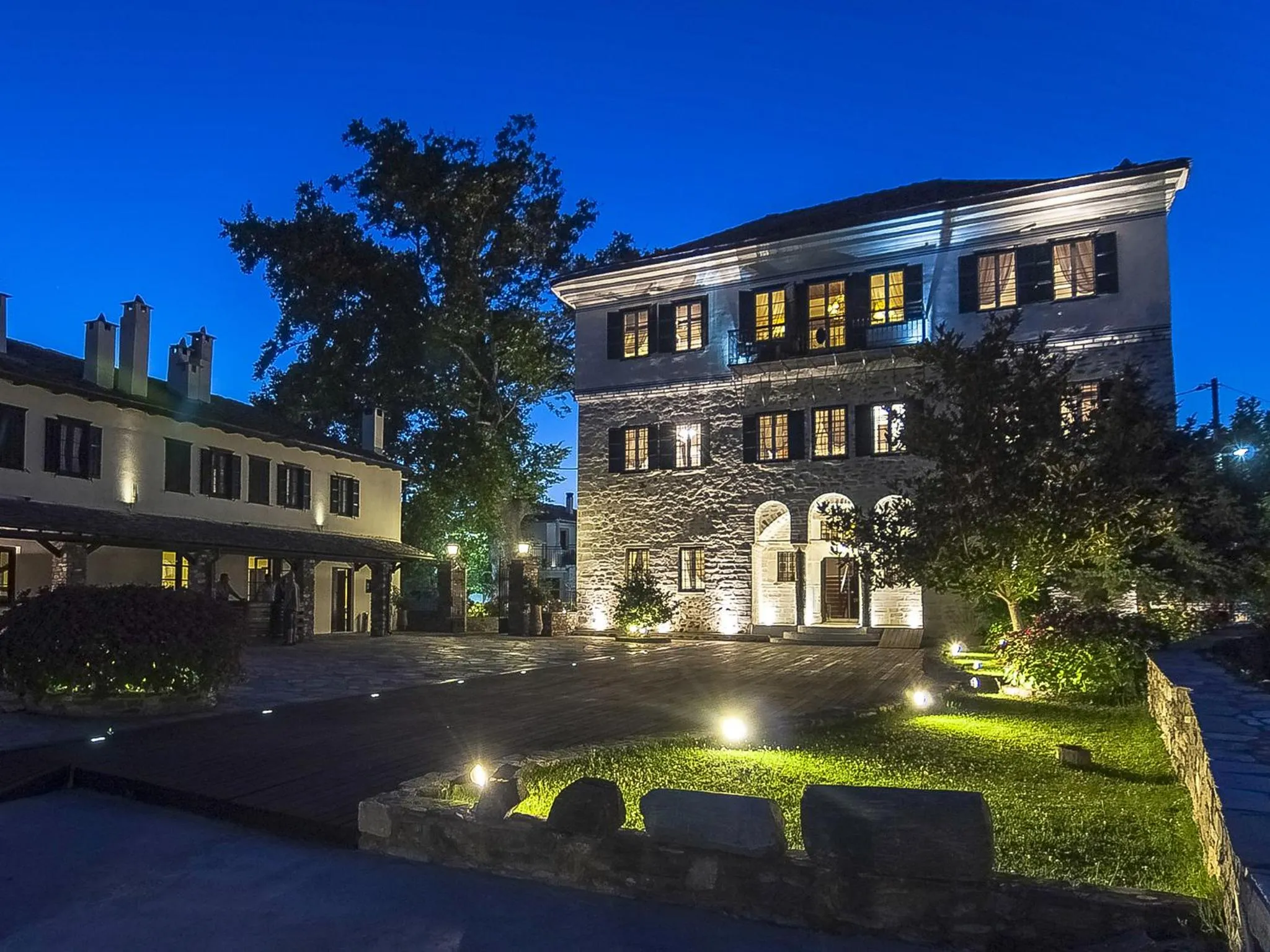 Property building in Despotiko