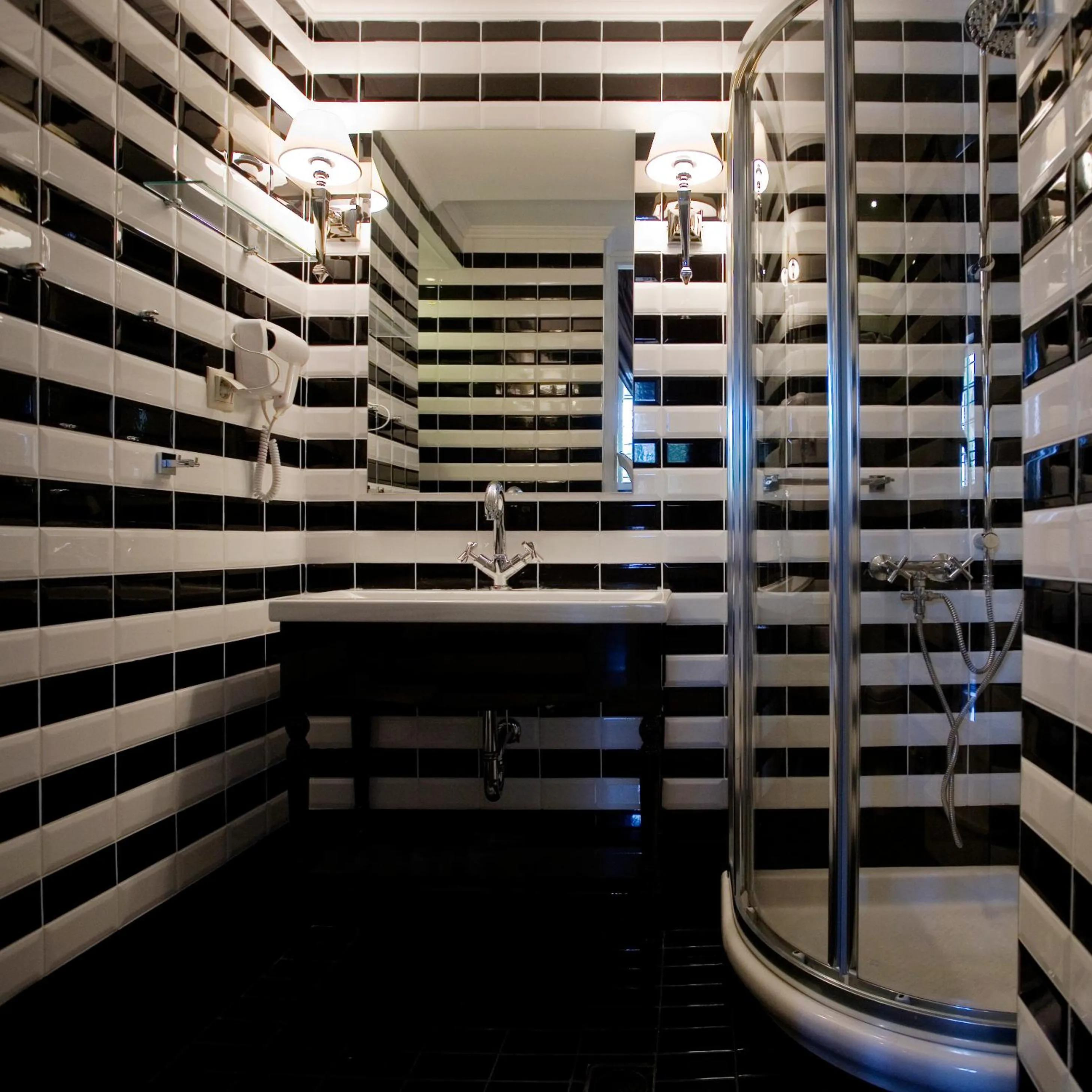 Bathroom in Despotiko