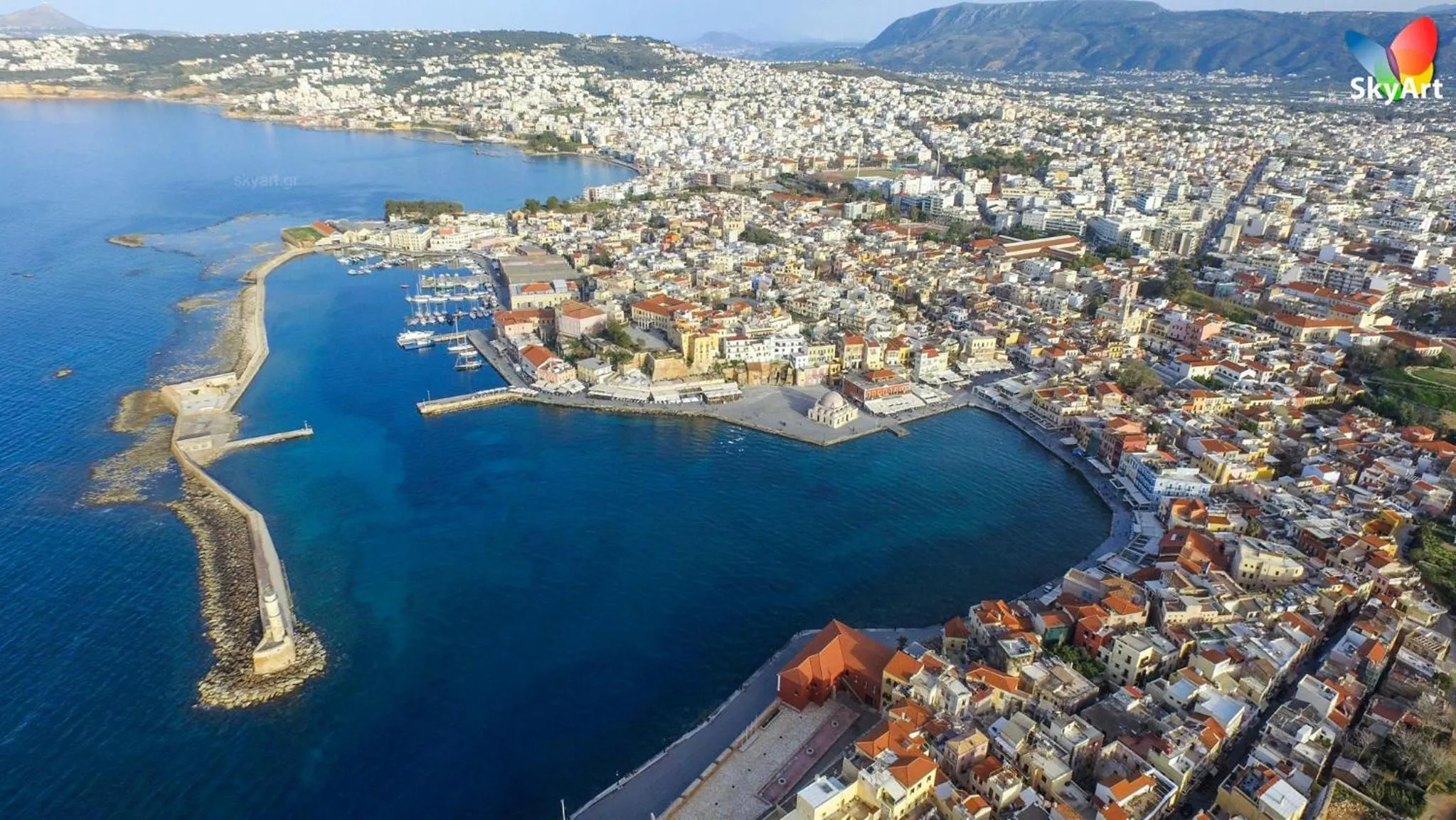 Bird's eye view in Nikolas Rooms