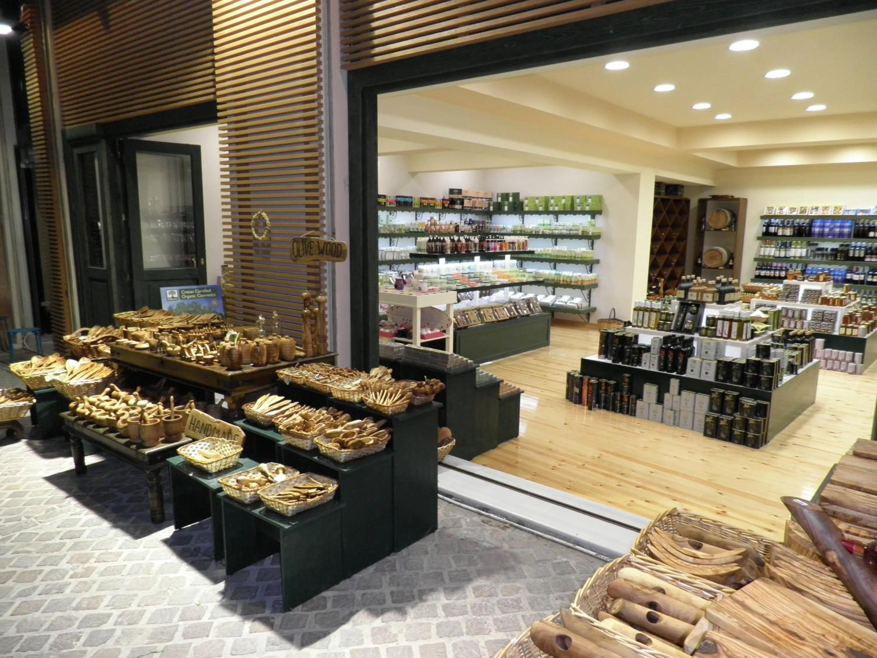 On-site shops in Nikolas Rooms