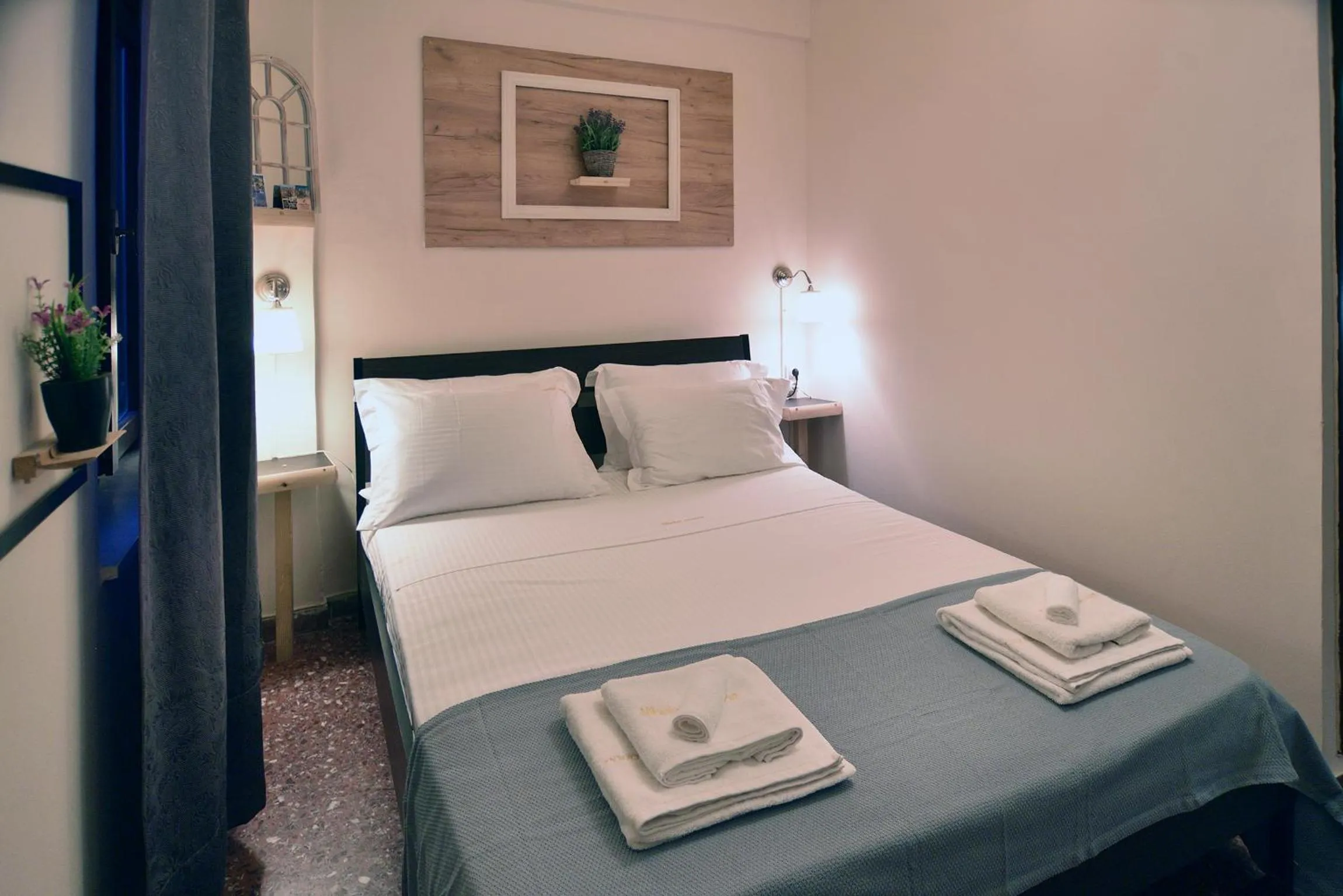 Bed in Nikolas Rooms