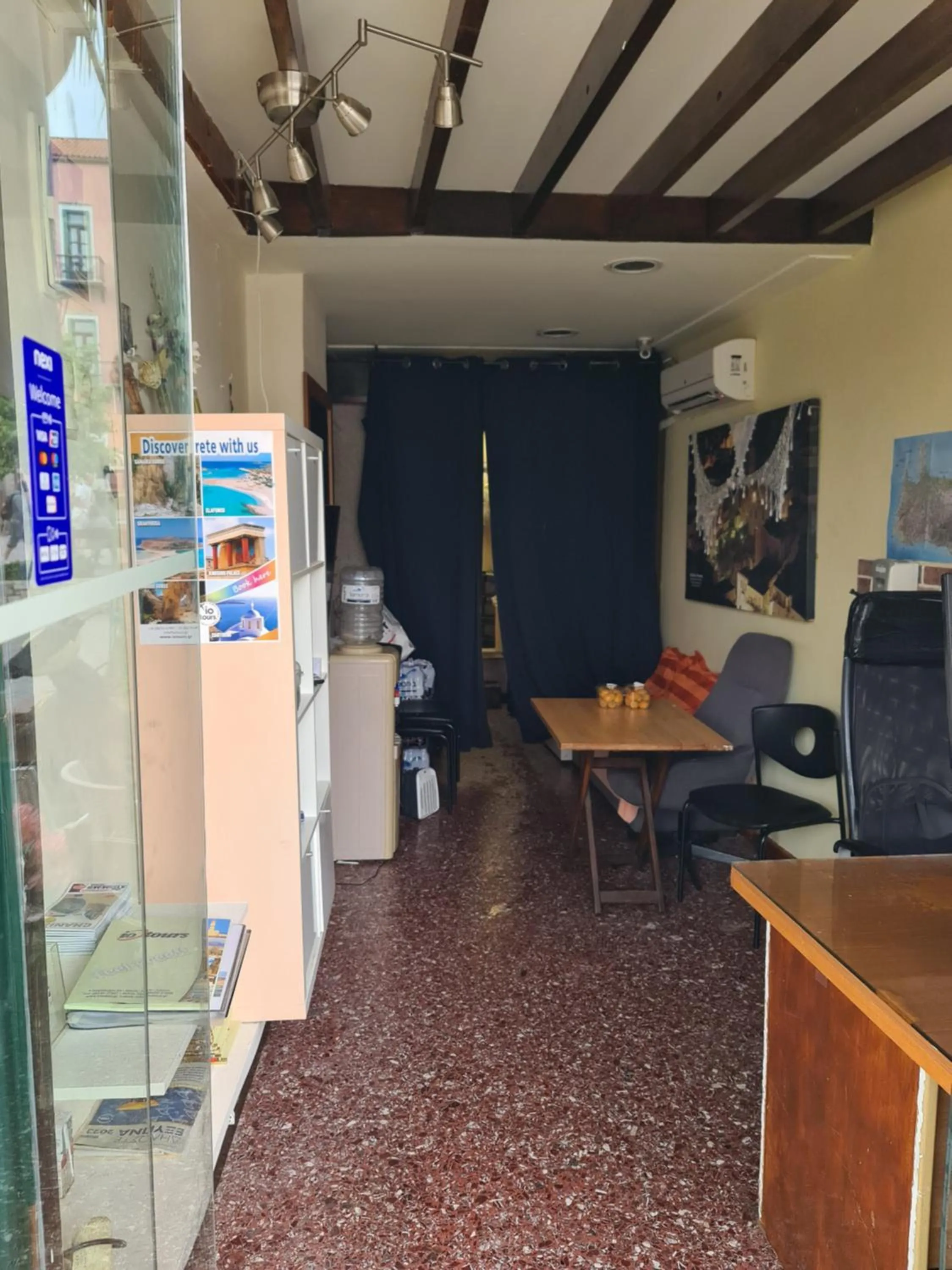 Lobby or reception in Nikolas Rooms