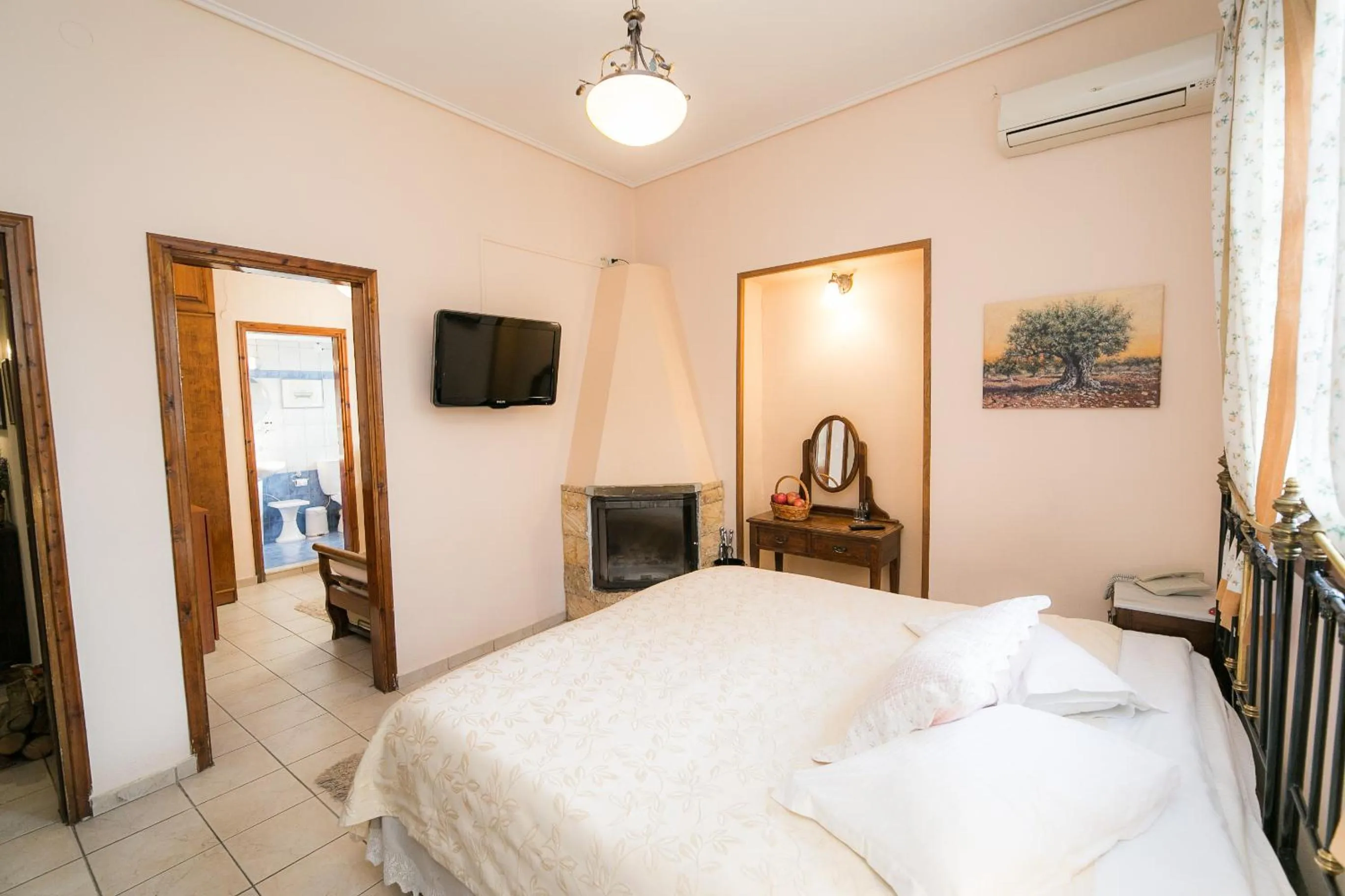 Bed in Gastronomy Hotel Kritsa