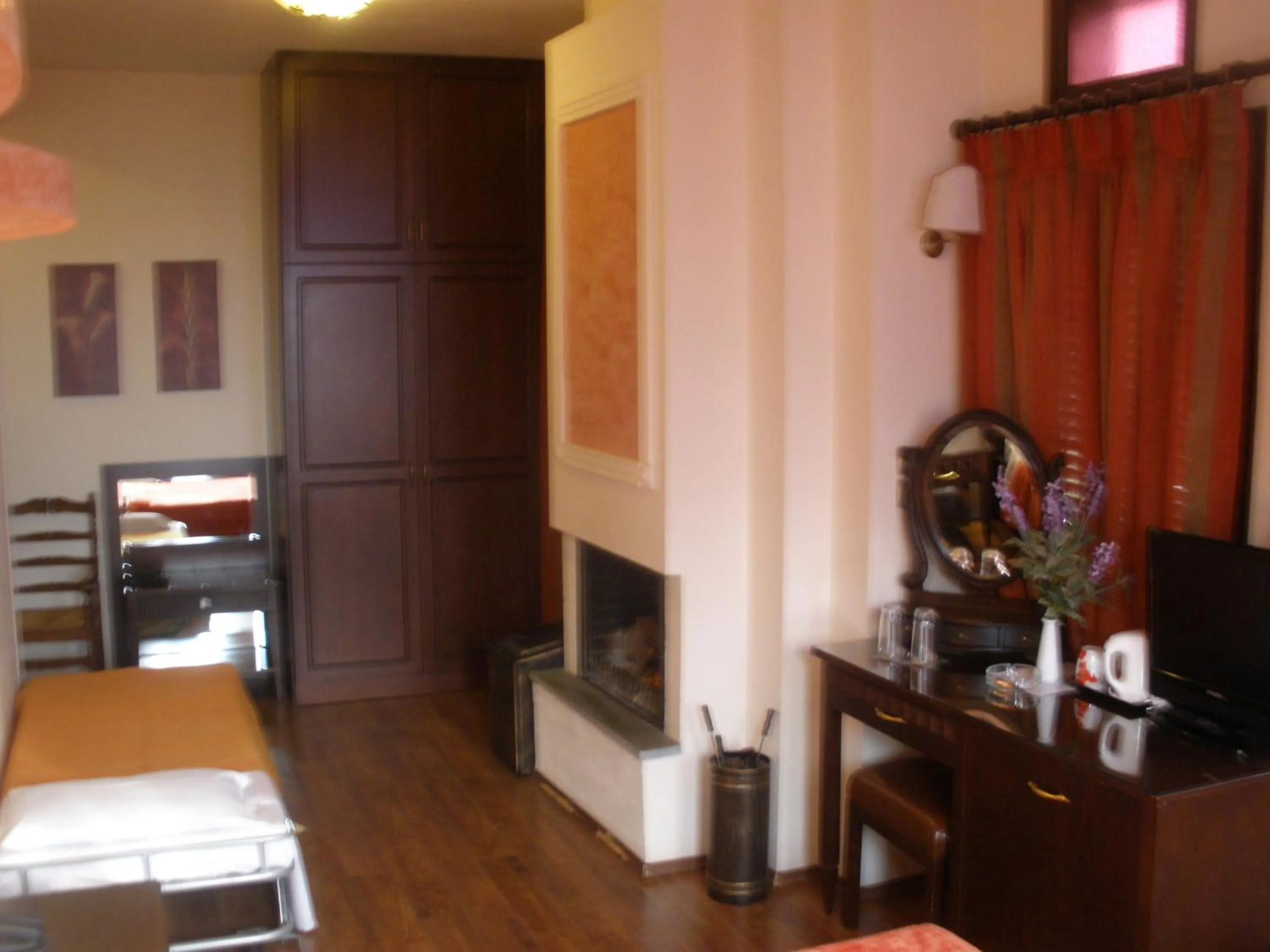 Photo of the whole room, Bed in Pelias Hotel