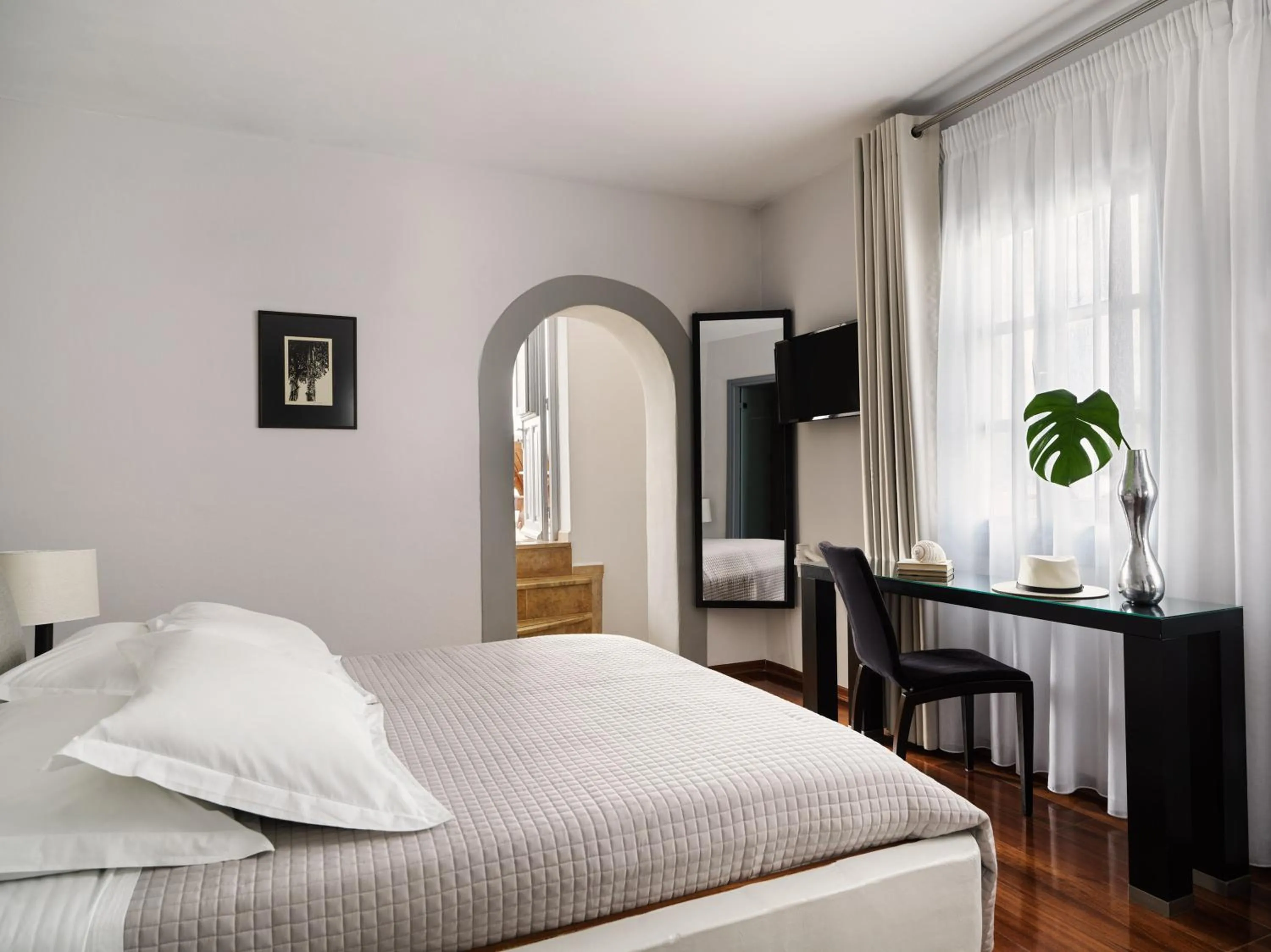 Bedroom, Bed in The Petra, Small Luxury Hotels of the World