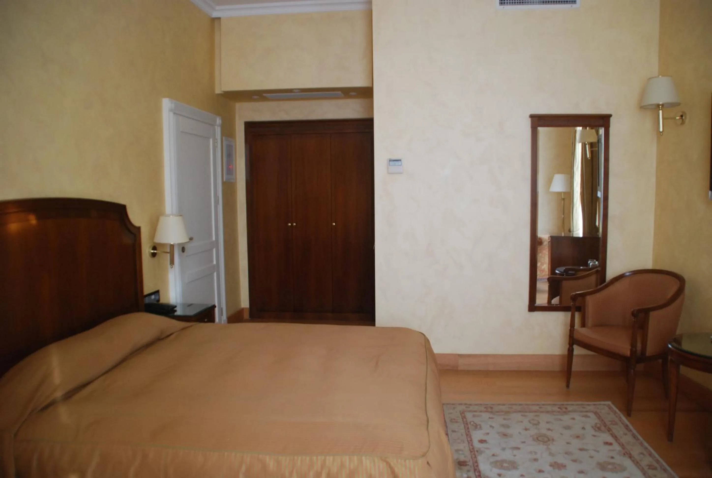 Bed in Siora Vittoria Boutique Hotel