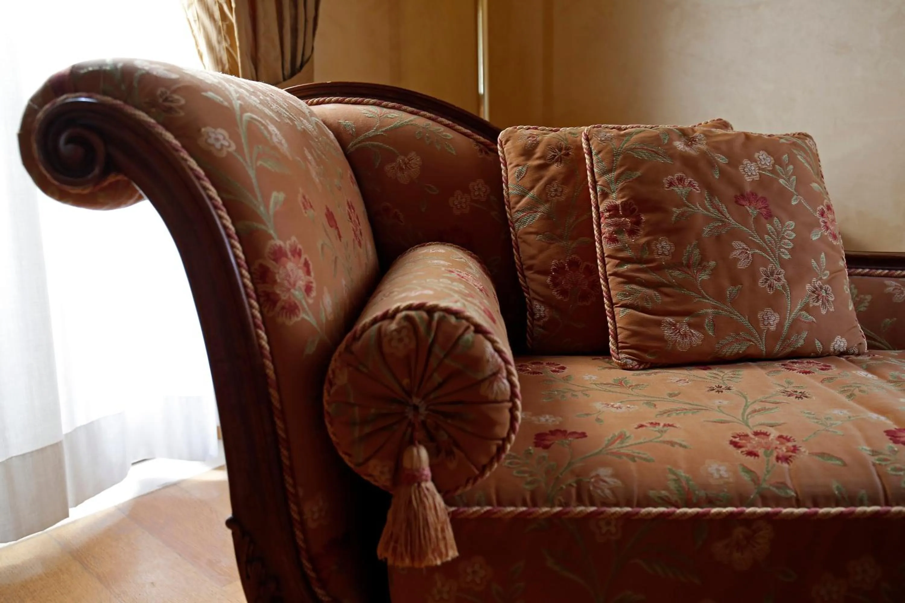 Seating area in Siora Vittoria Boutique Hotel