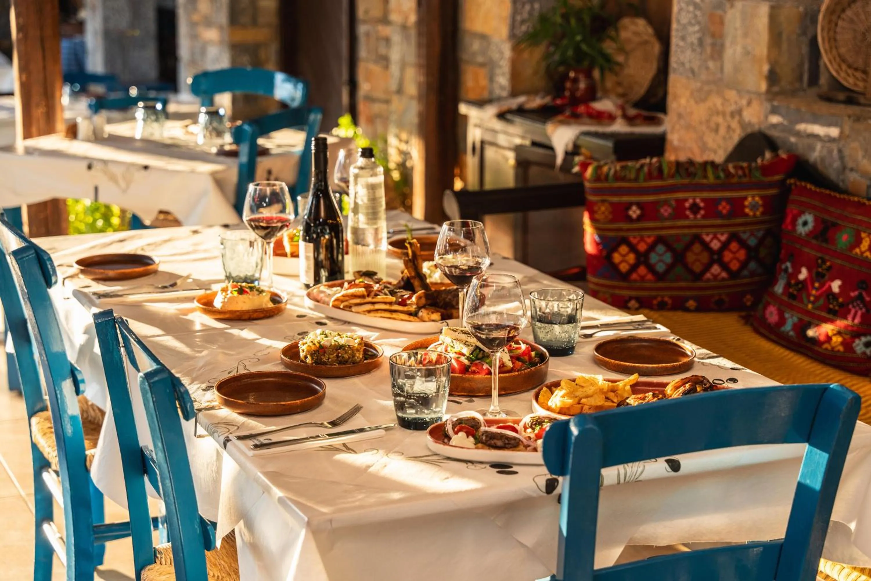 Restaurant/places to eat in Alexander Beach Hotel & Village Resort