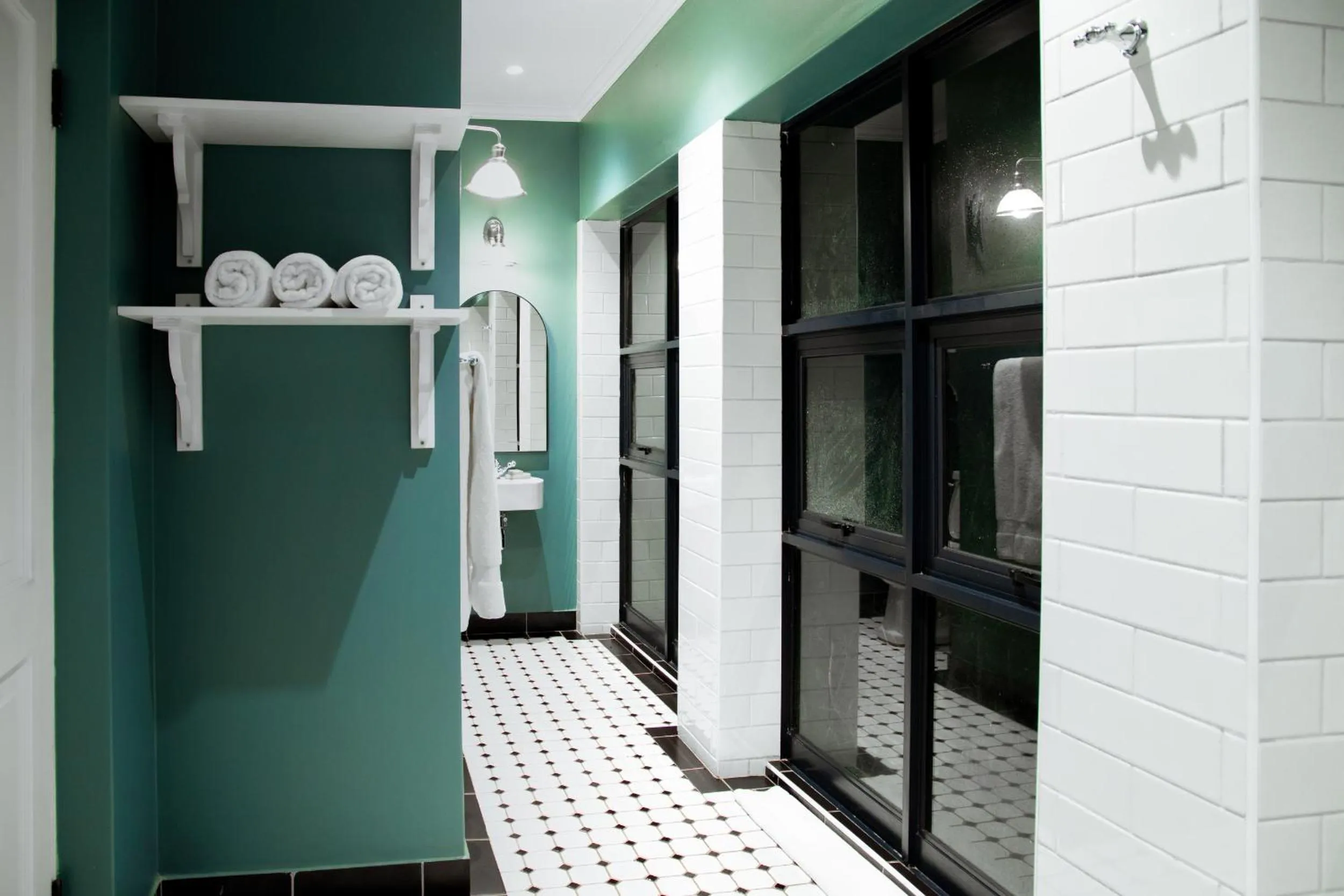 Bathroom in Founders Lodge by Mantis