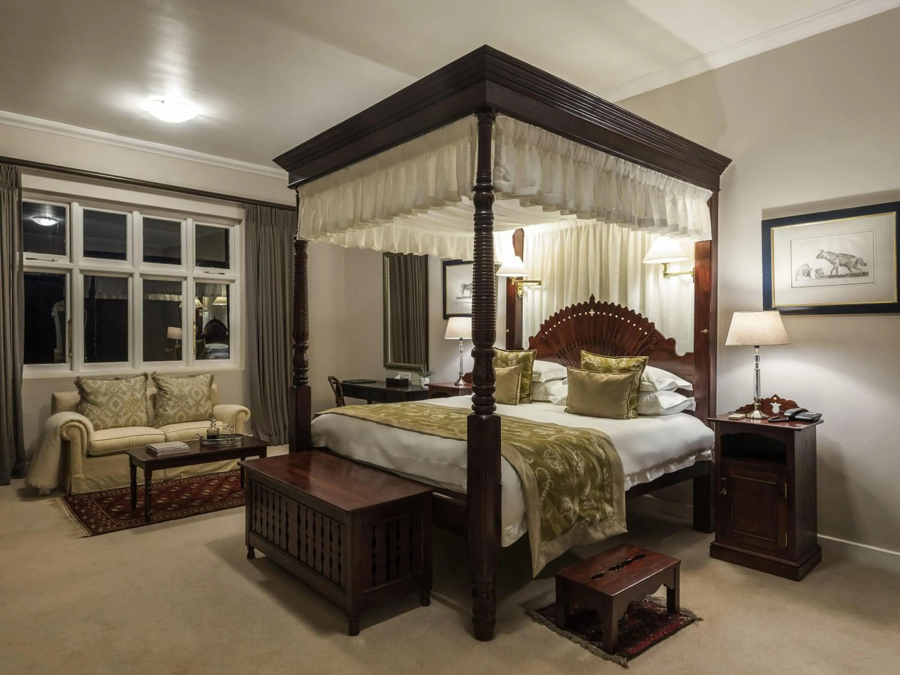 Photo of the whole room, Bed in Founders Lodge by Mantis