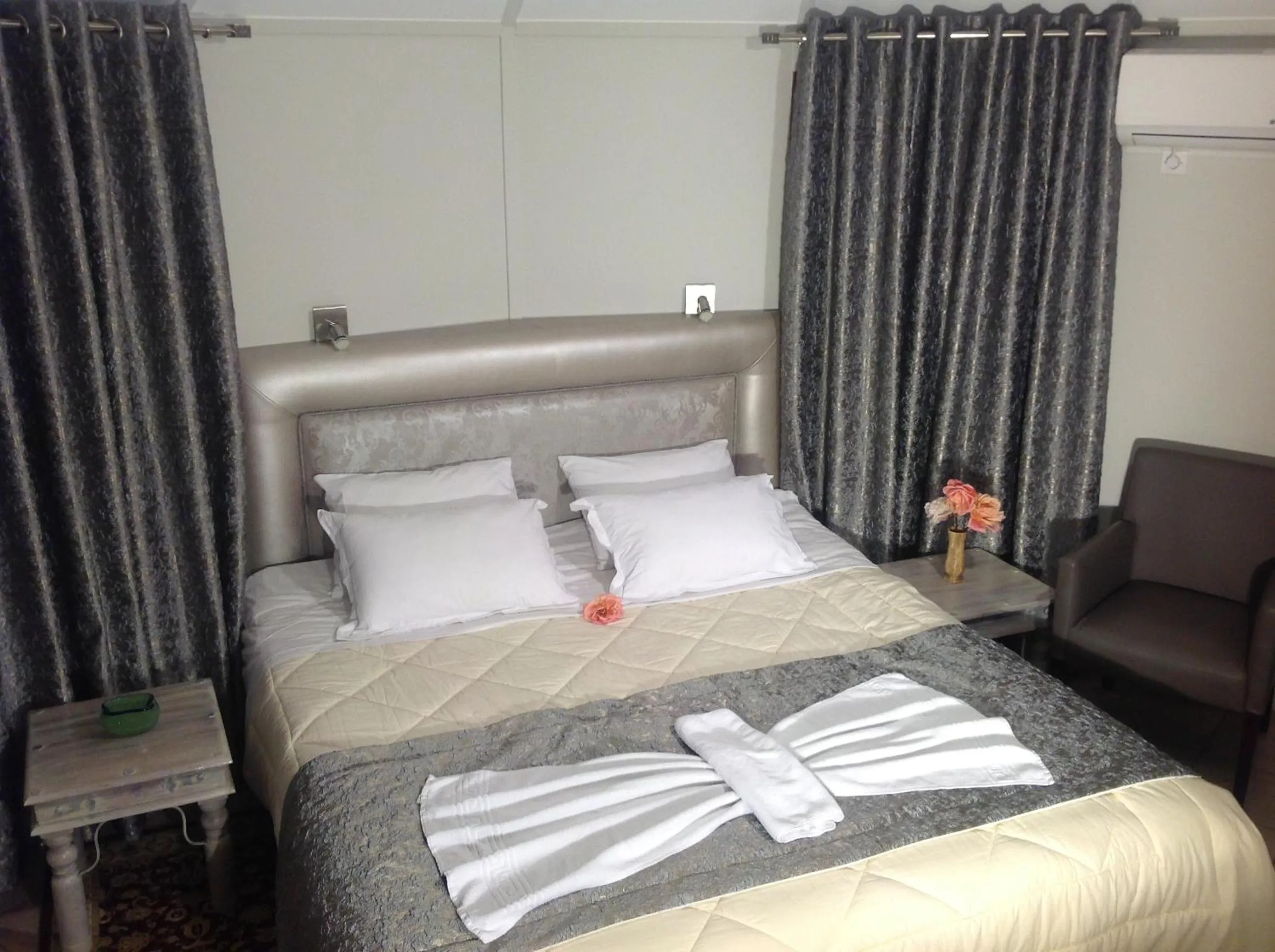 Bed in Chrissa Camping Rooms & Bungalows