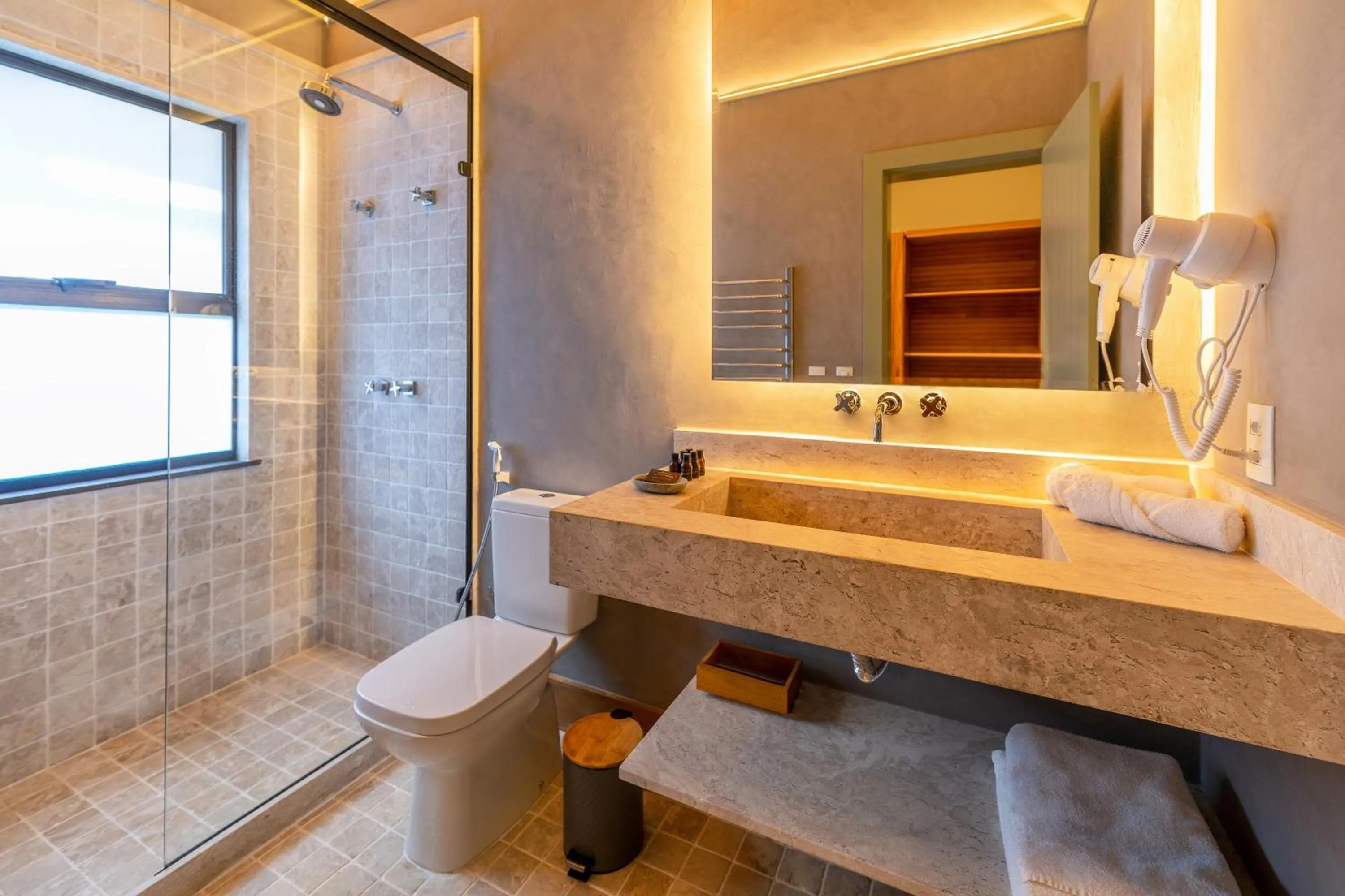 Shower in Buzios Espiritualidade Hotel