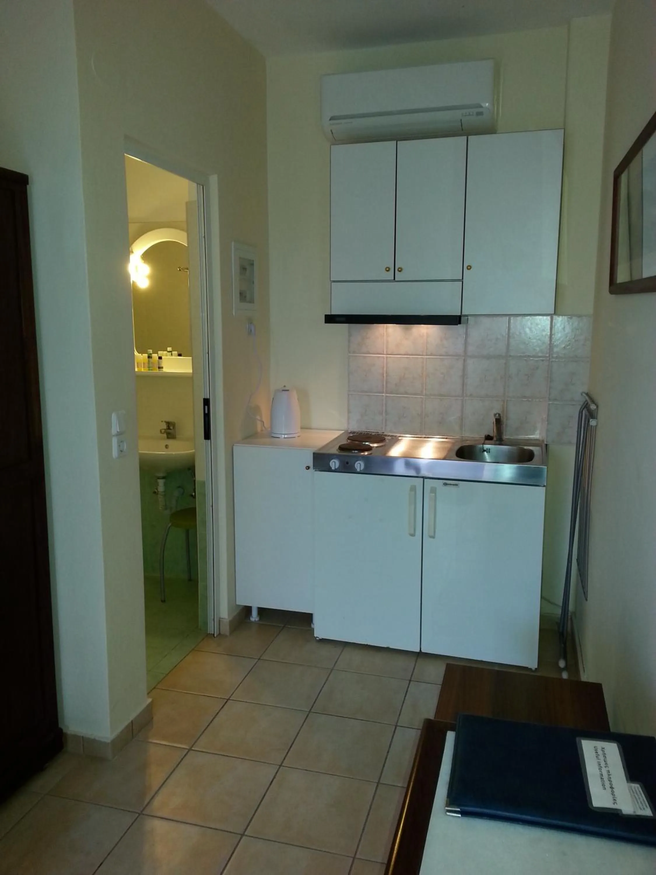 Kitchen or kitchenette in Ela Mesa