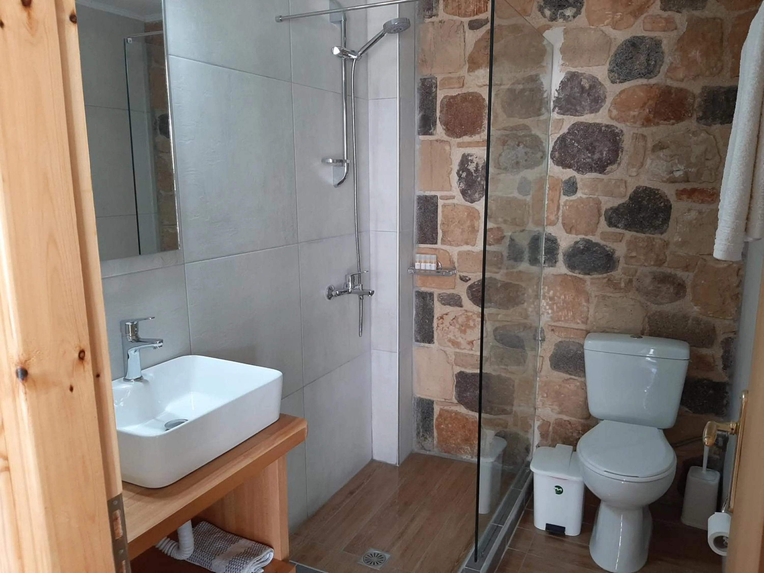 Bathroom in Ela Mesa