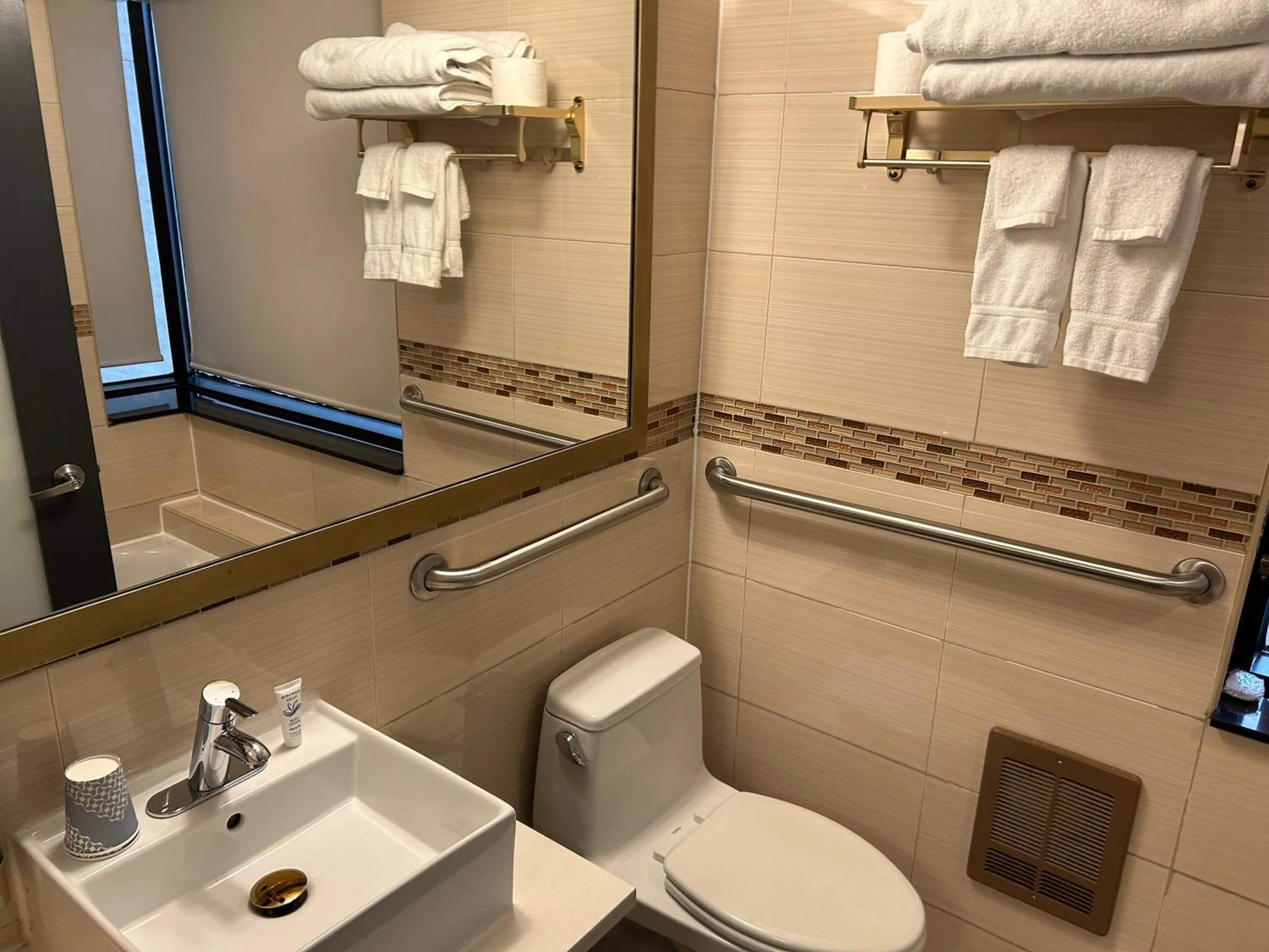 Bathroom in Hotel Richland LES