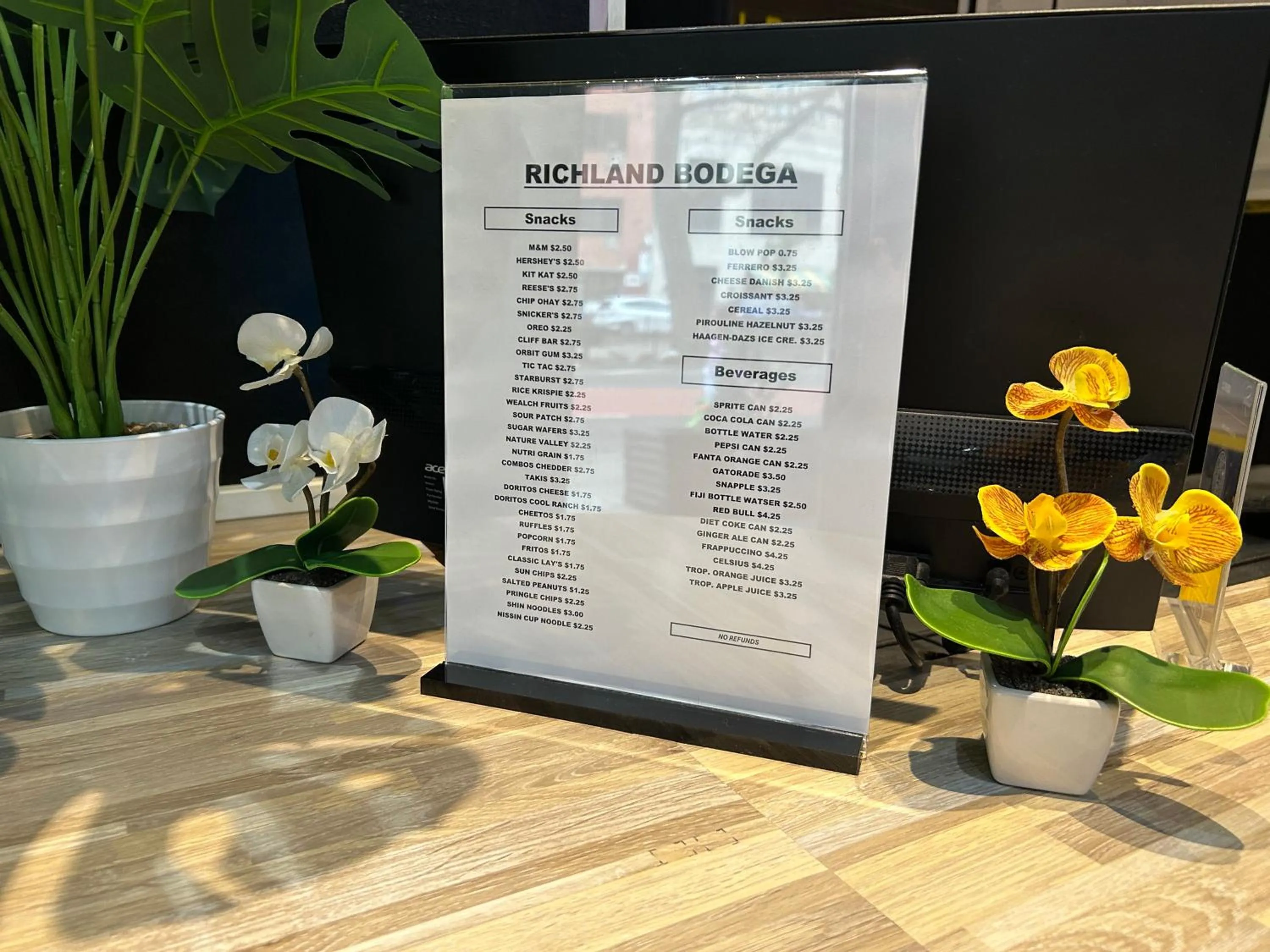 Restaurant/places to eat in Hotel Richland LES