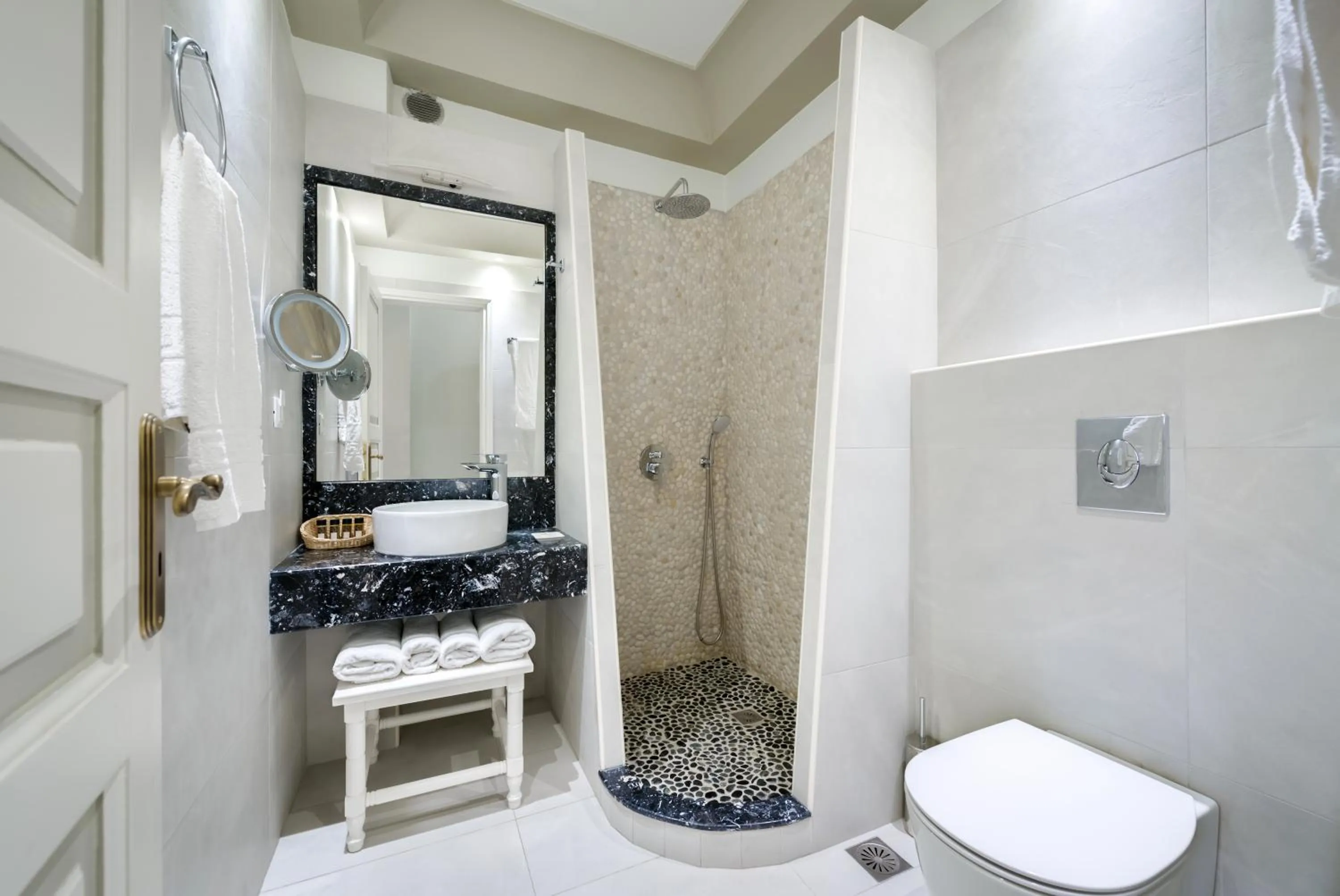 Shower in Zephyros Hotel