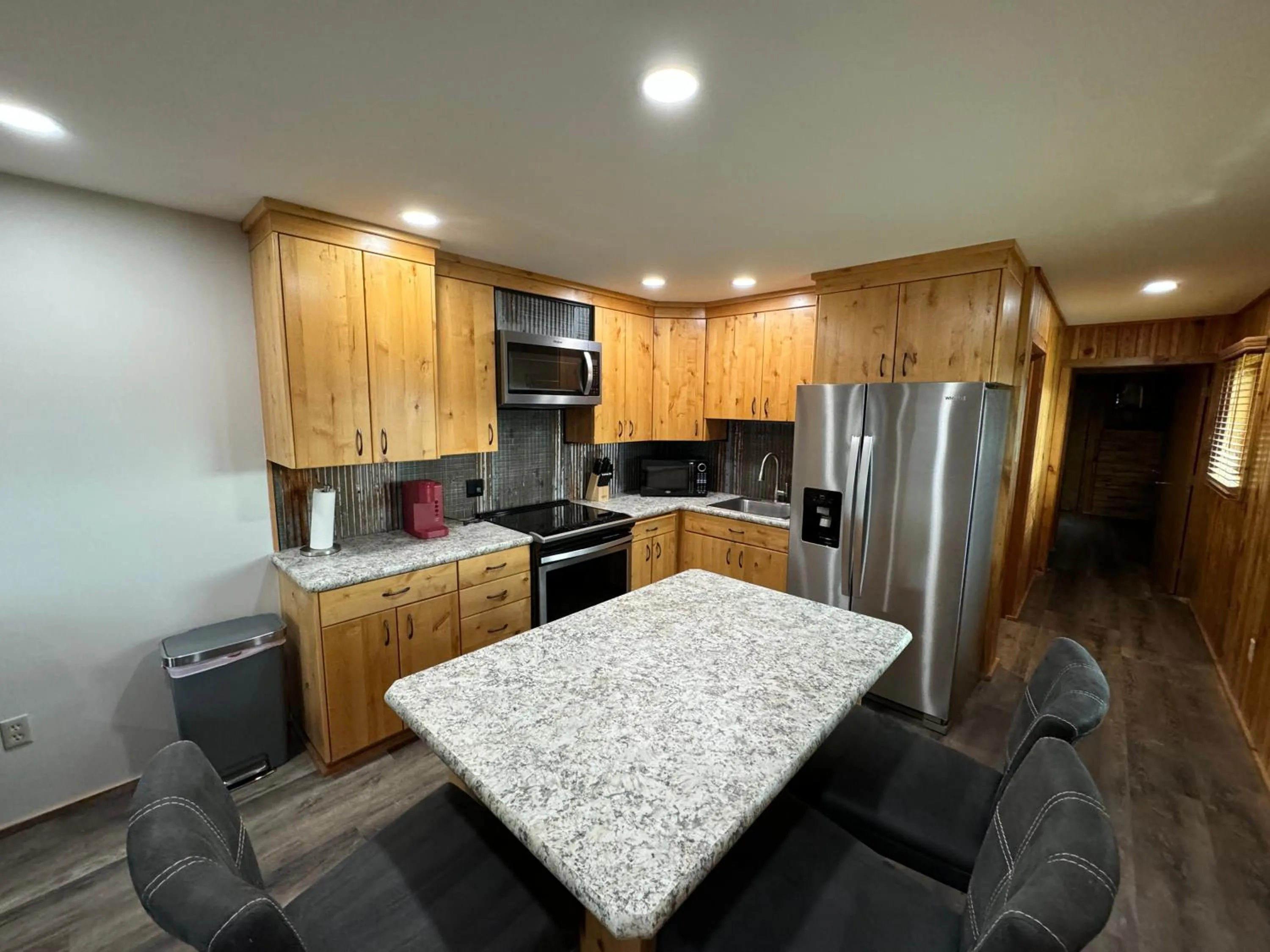 Sportsman Lodge Melrose MT