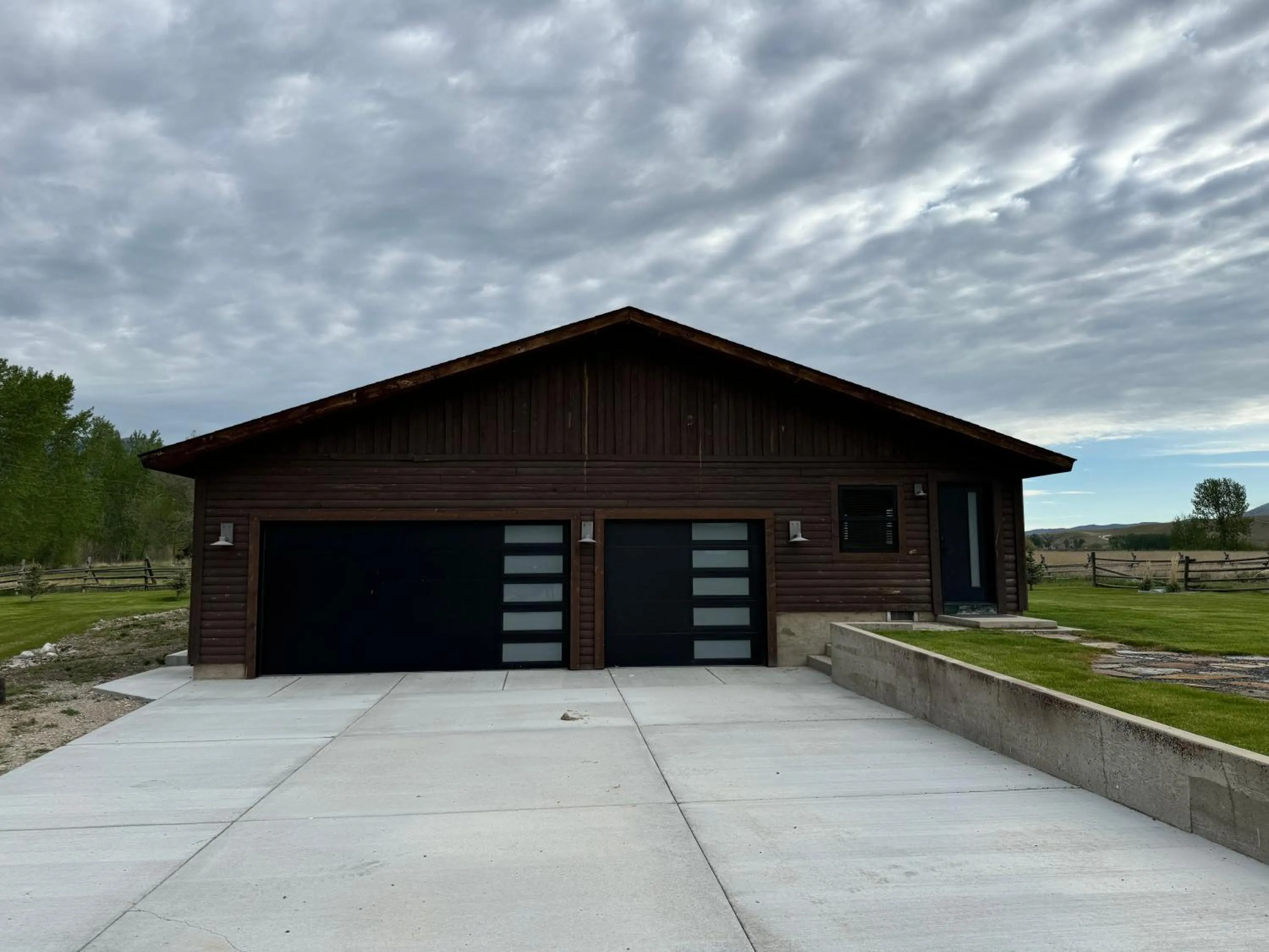 Sportsman Lodge Melrose MT