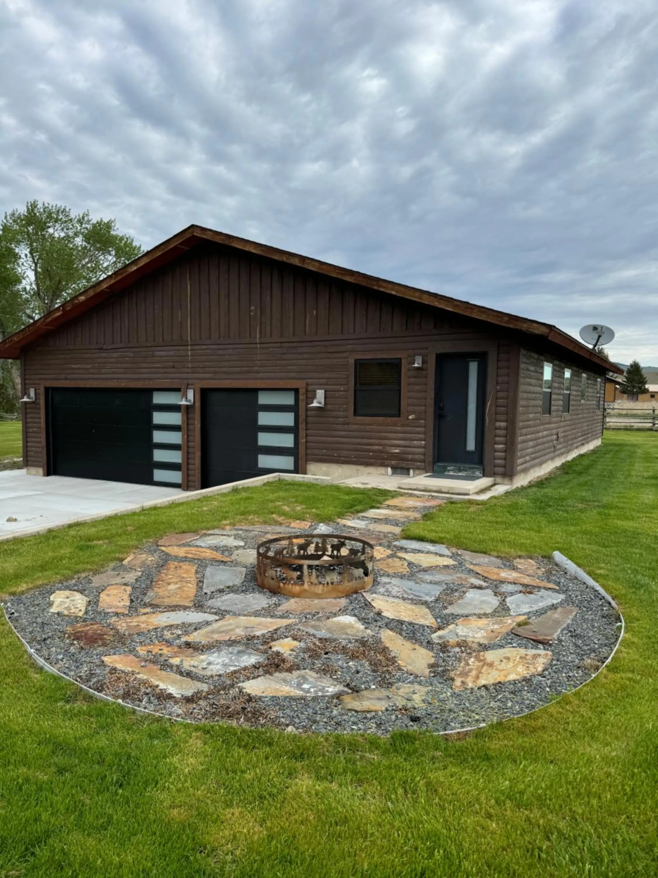 Sportsman Lodge Melrose MT