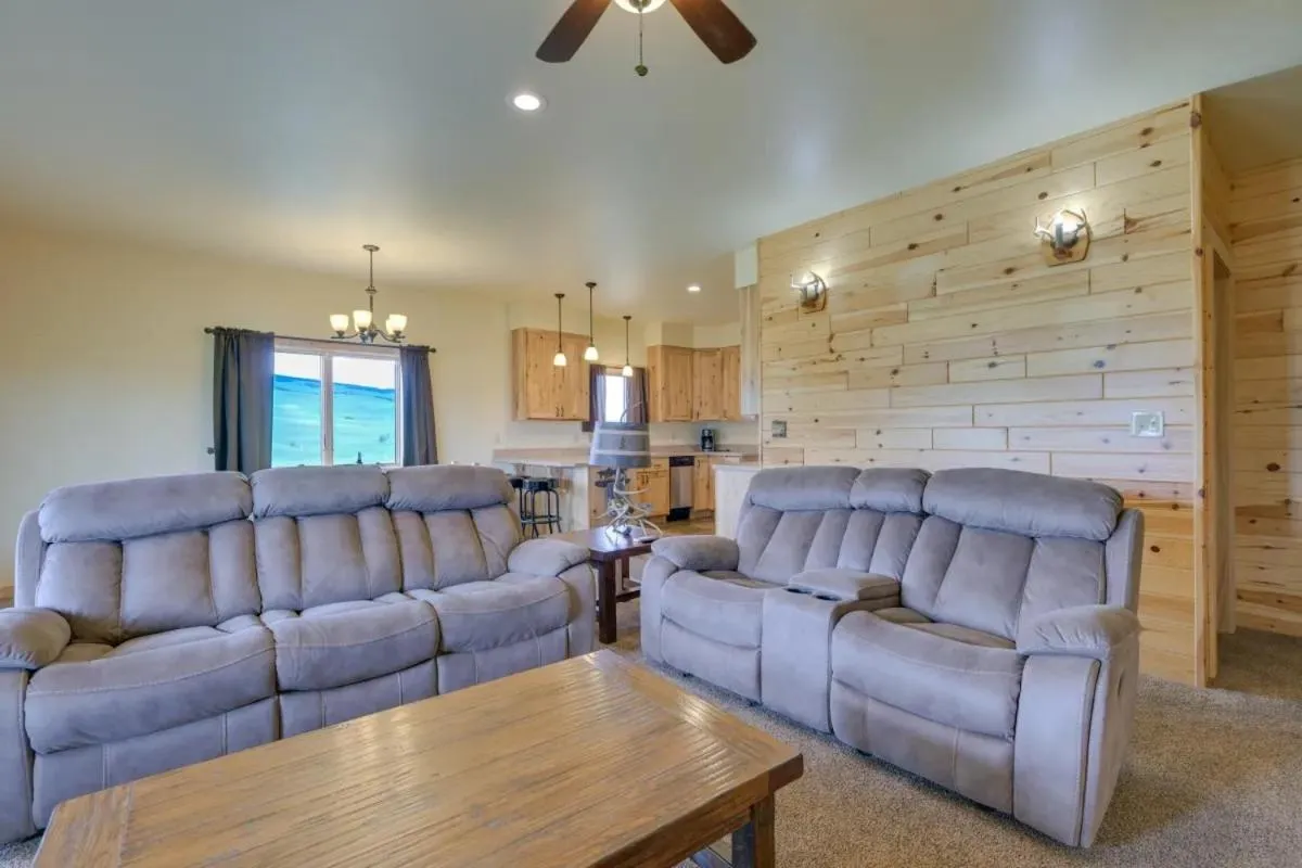 Sportsman Lodge Melrose MT