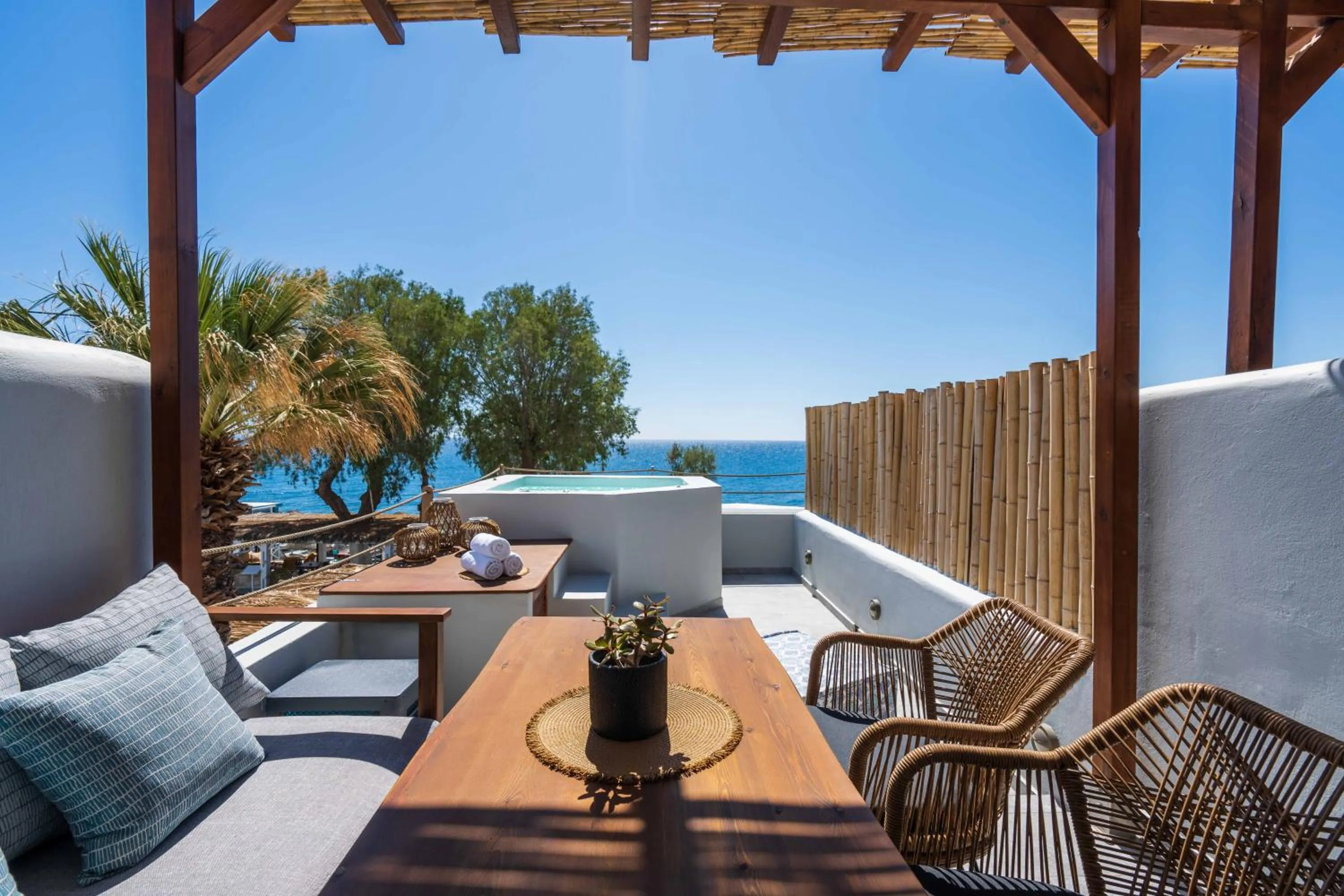 Seating area in Elixir Del Mar on the Beach