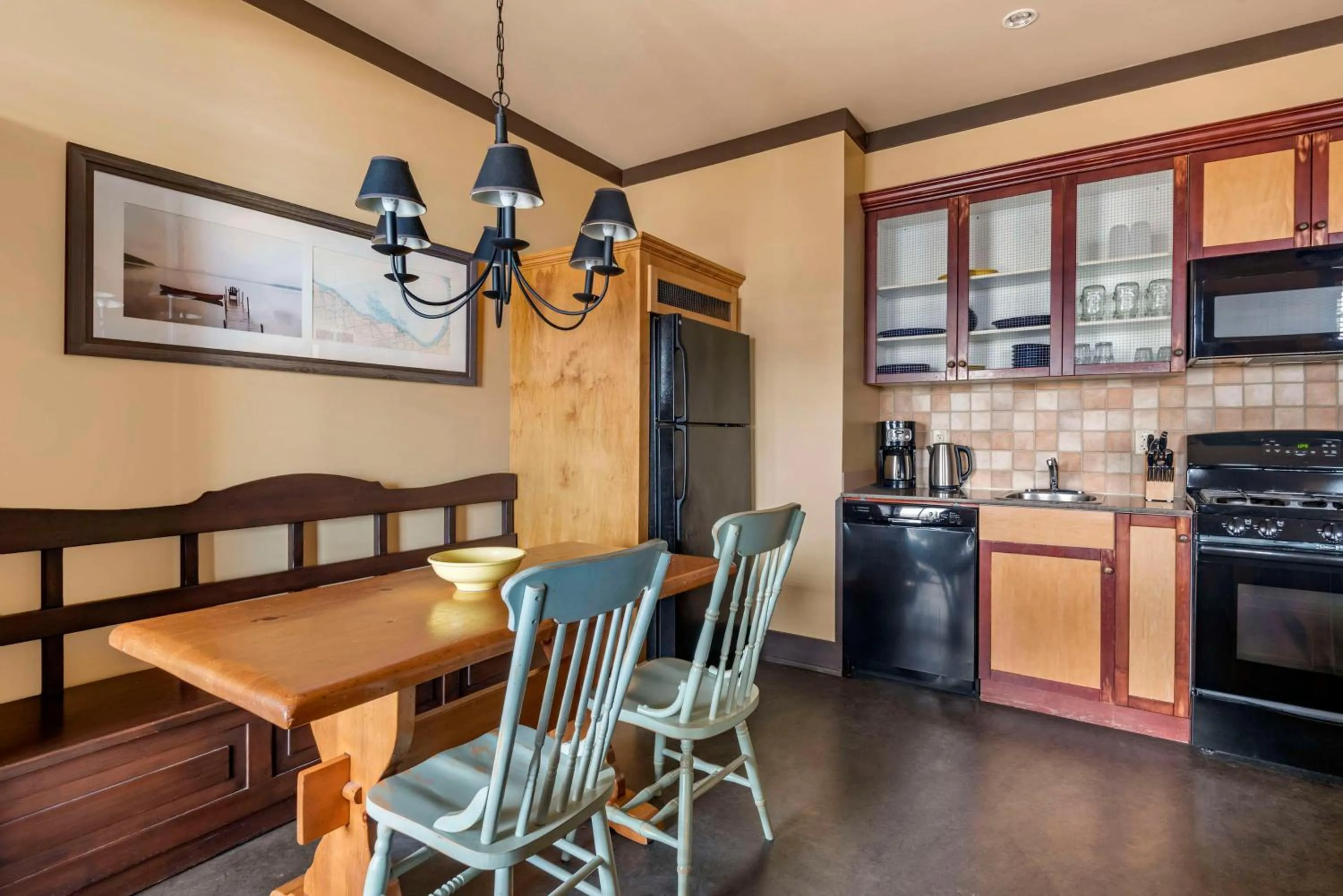 Kitchen or kitchenette in Hilton Grand Vacations Club Blue Mountain Canada