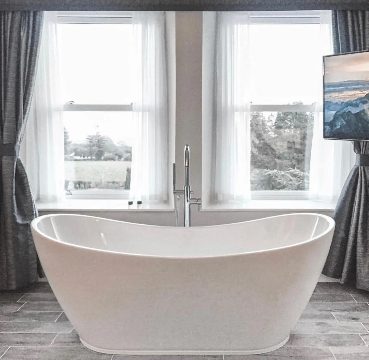 Bath in The Moorland Hotel, Haytor, Devon - The Coaching Inn Group
