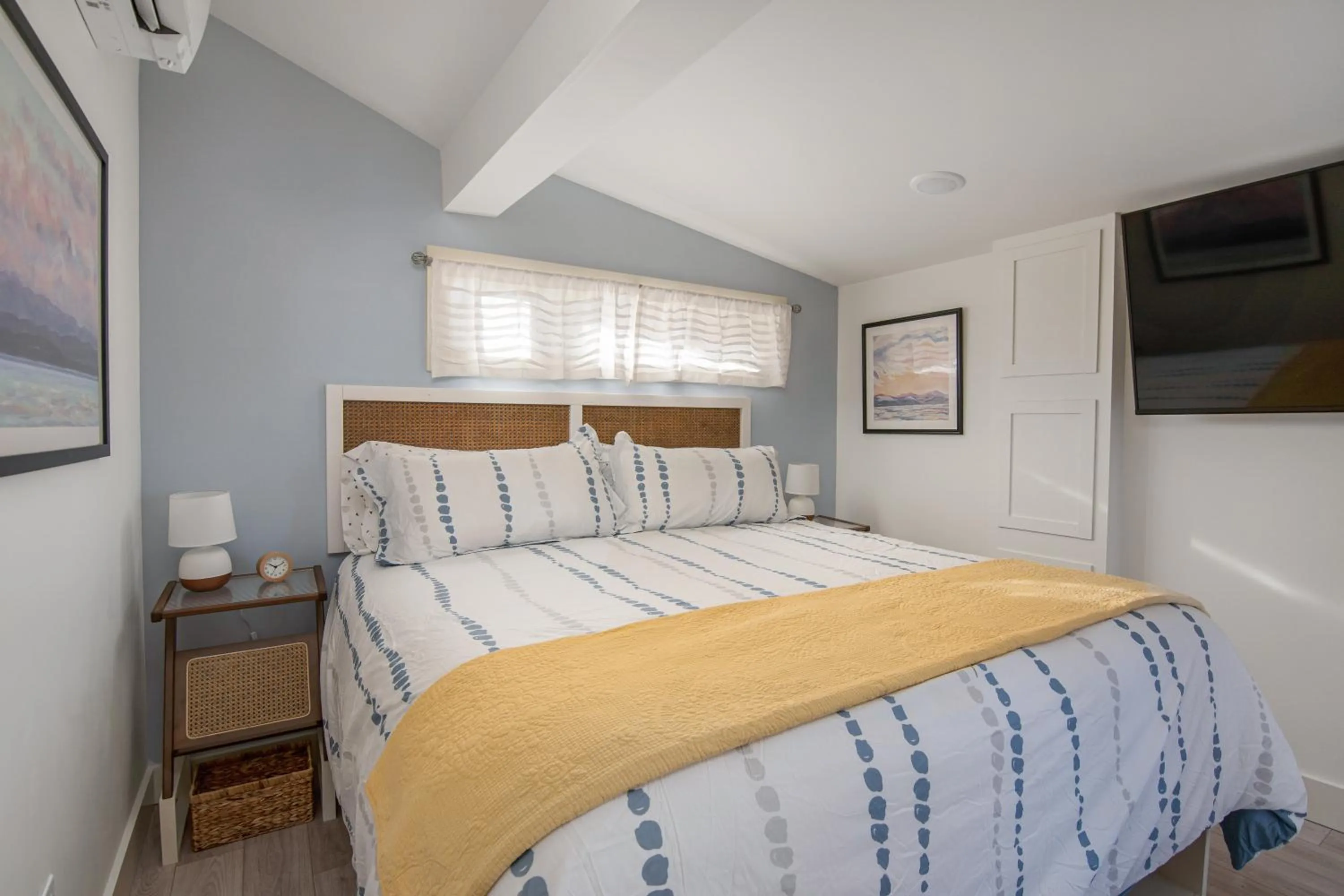 Bed in Lakeshore Vermont