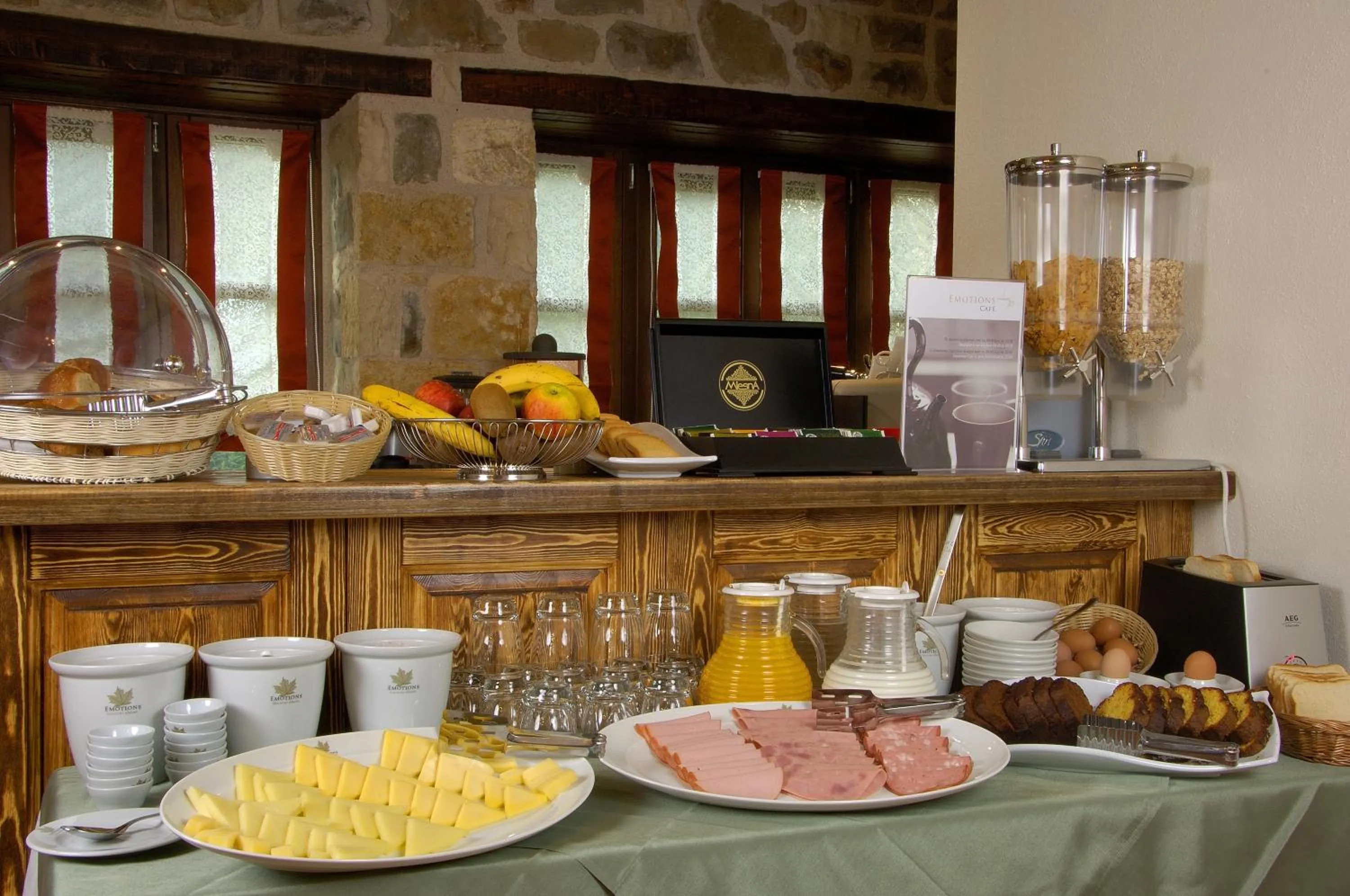 Breakfast in Emotions Country Resort