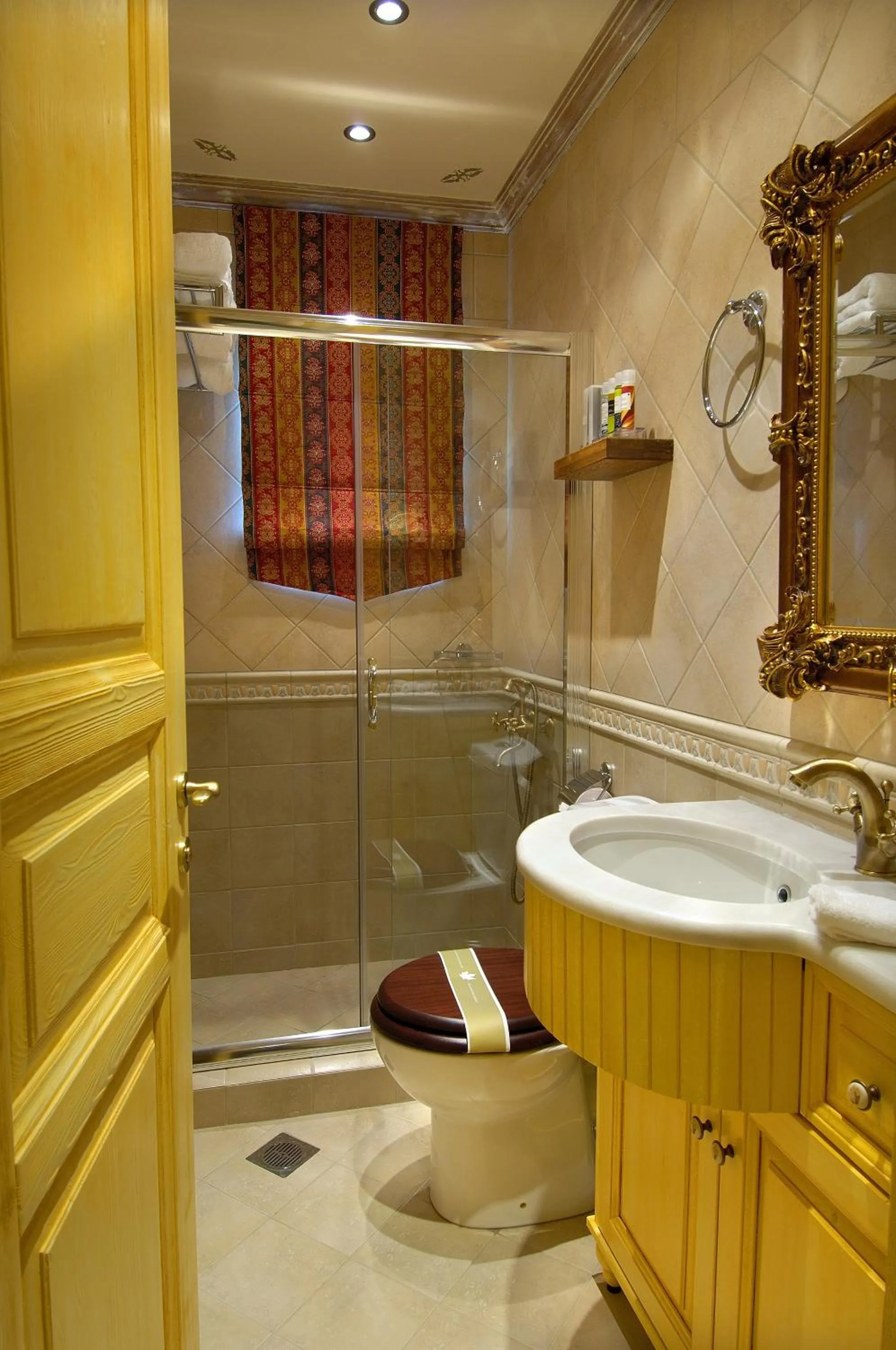 Emotions Country Resort