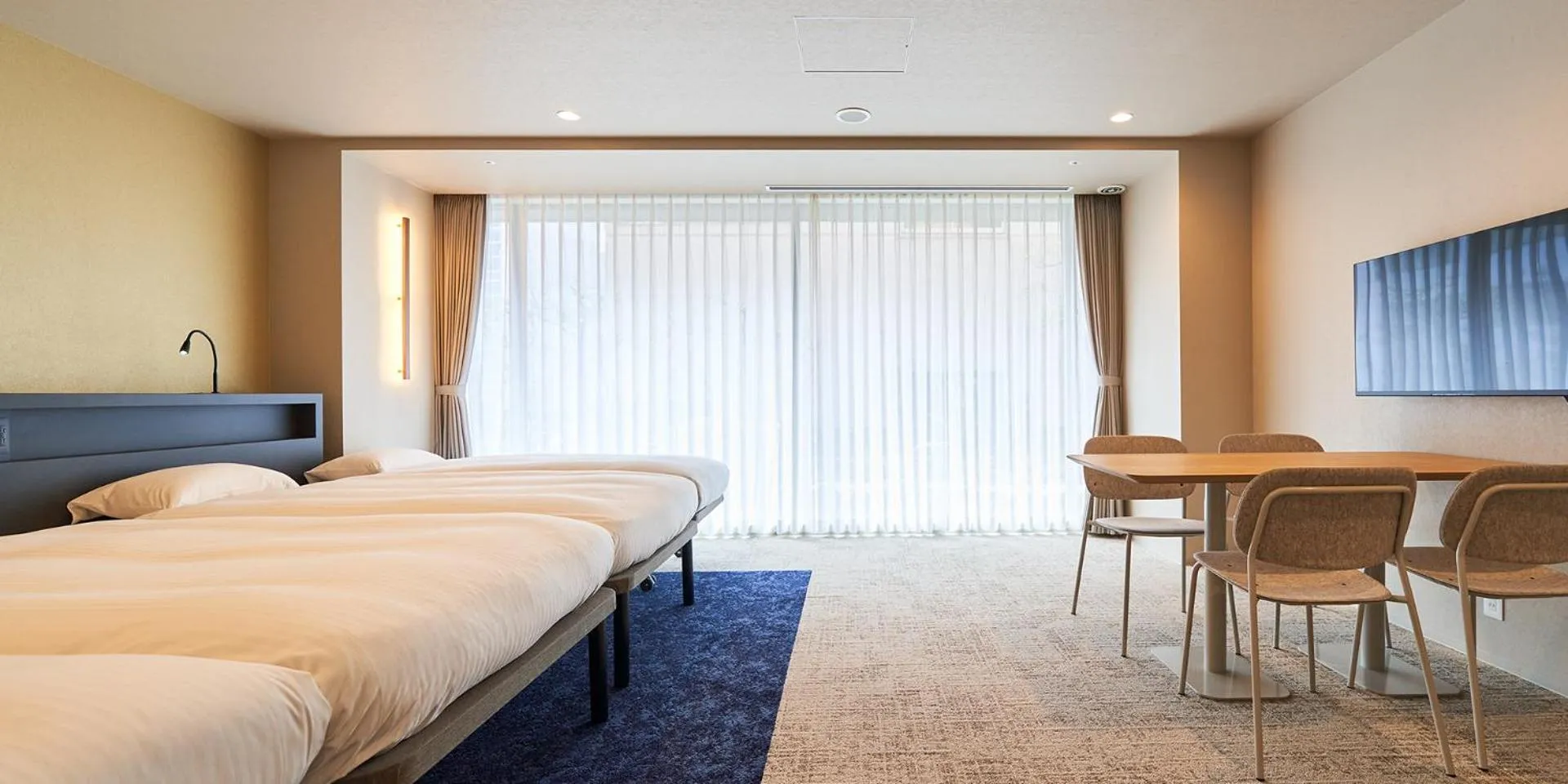 Bed in Princess Garden Hotel